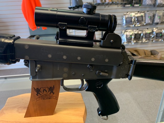 AR-18 Excellent Form 3