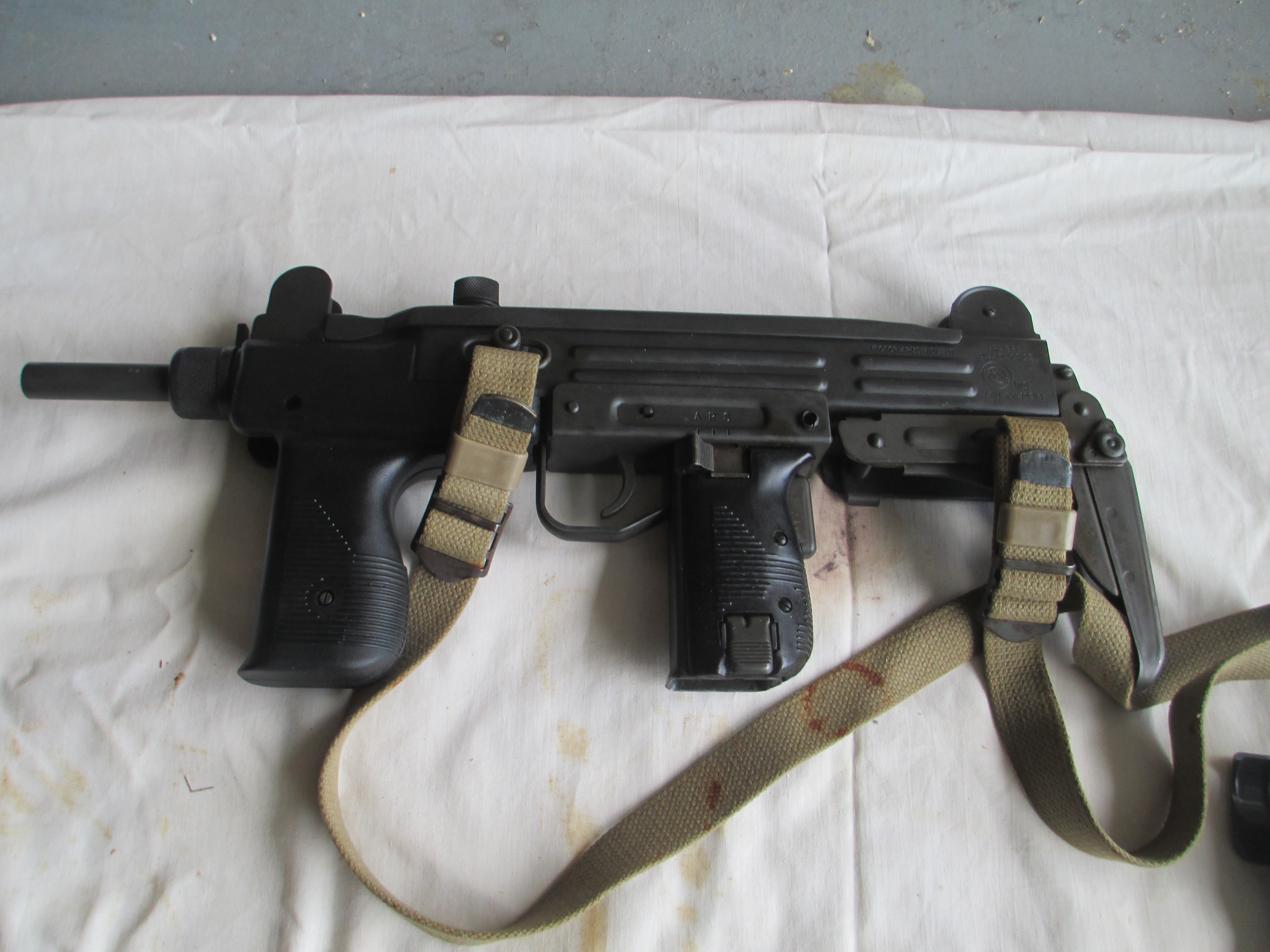 Group/Vector Uzi Transferable Machine Gun with Extras!