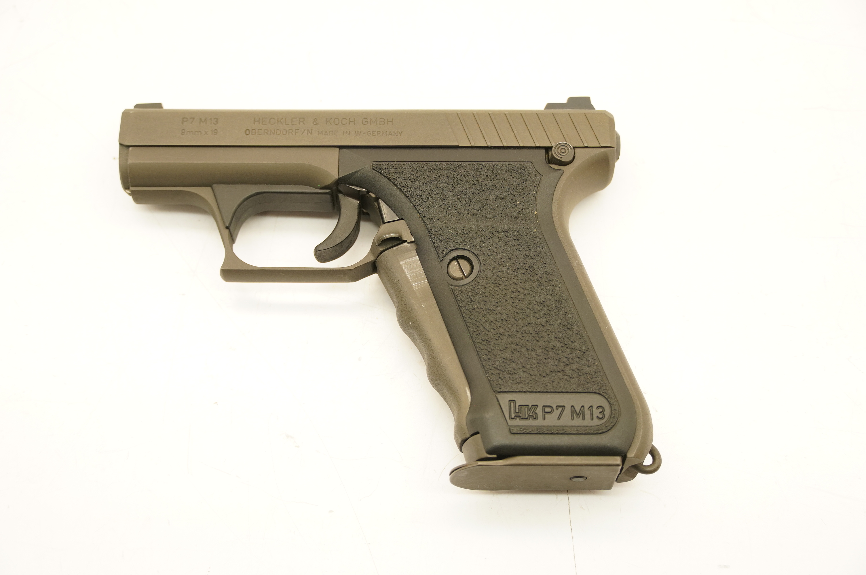 GS | Gun Auction: Heckler & Koch P7 M13