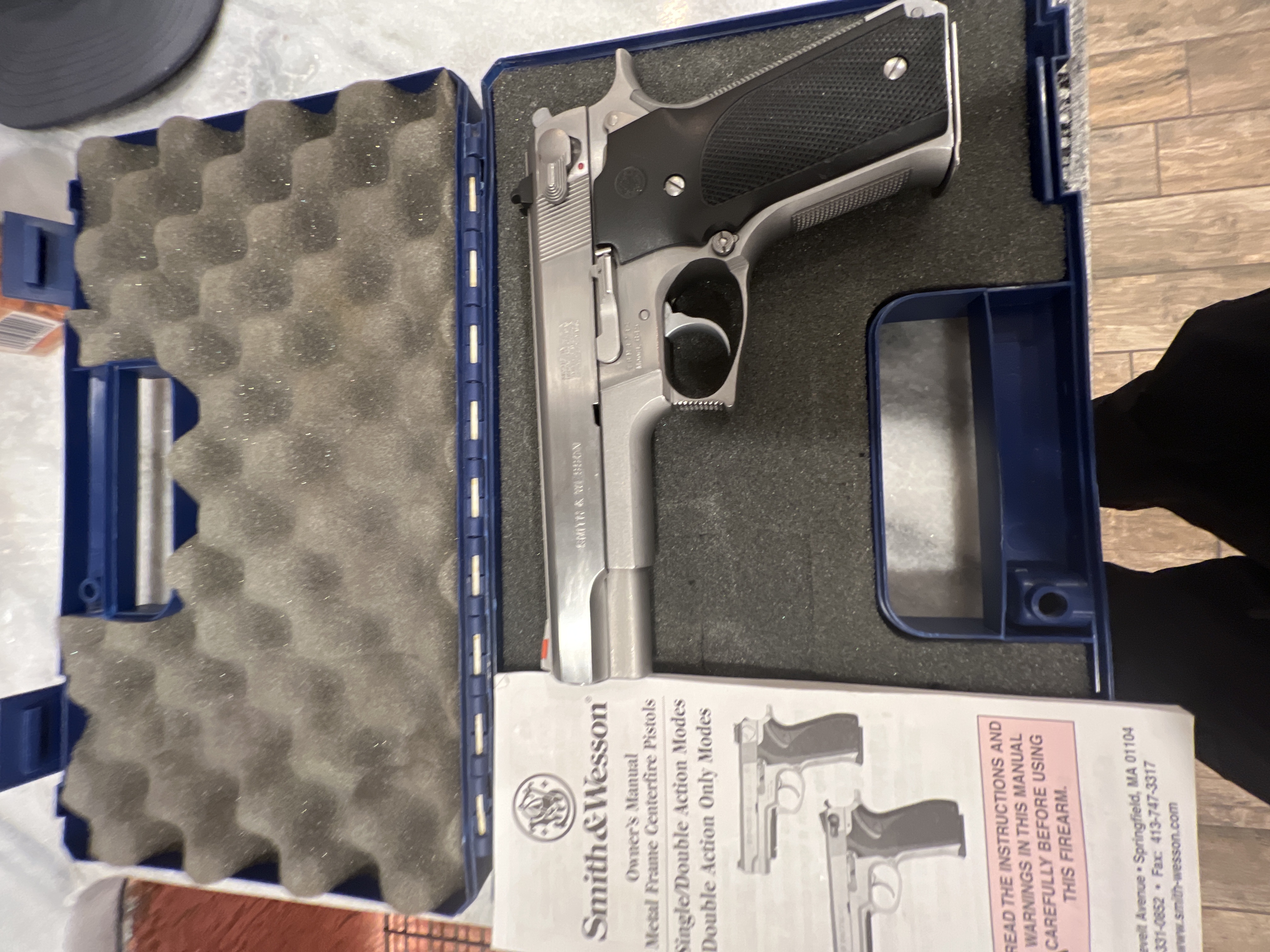 Smith & Wesson model 645 45auto Made in the USA