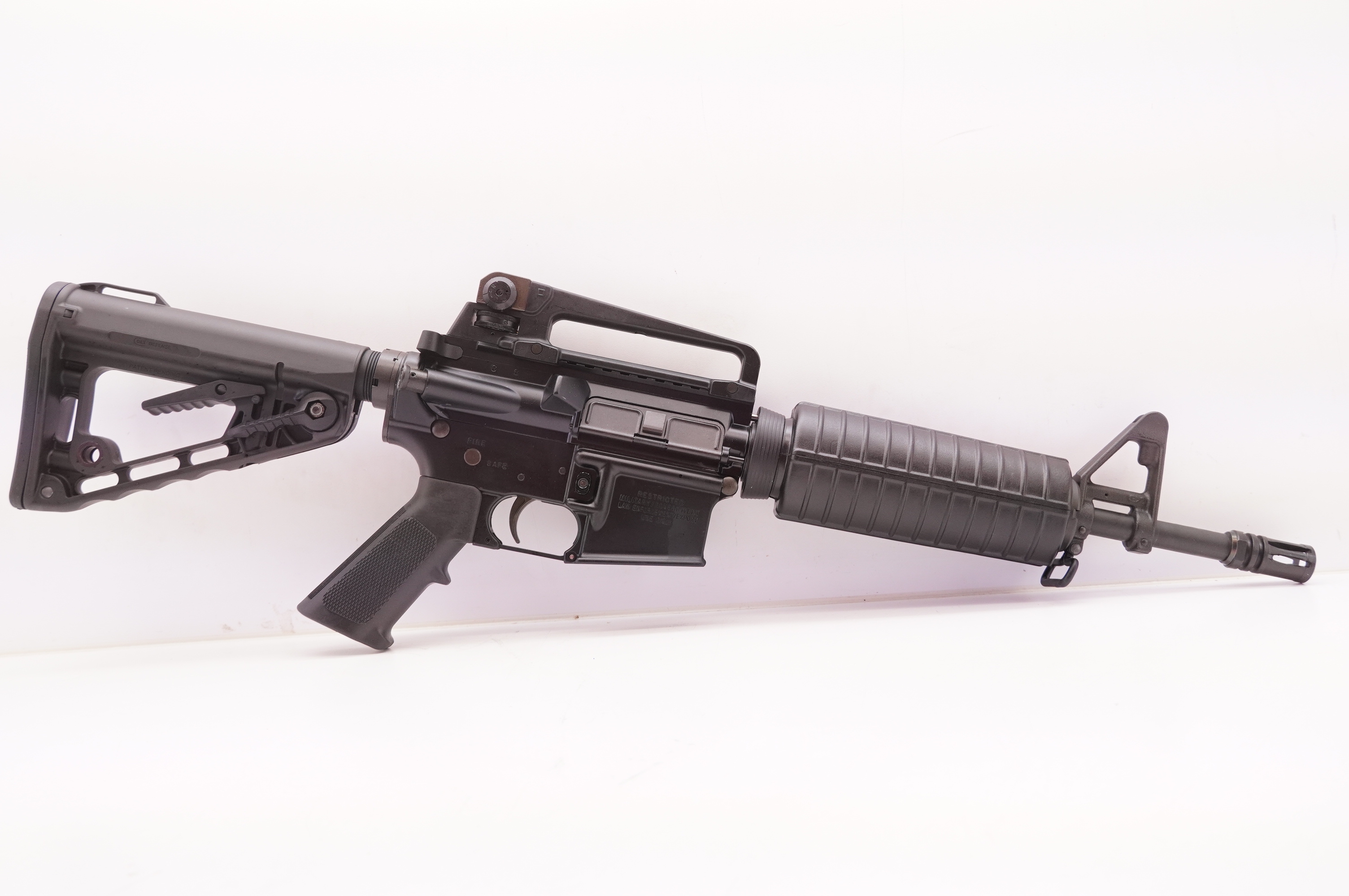 Colt LE6933 M4 SBR NIB Auction | GunSpot