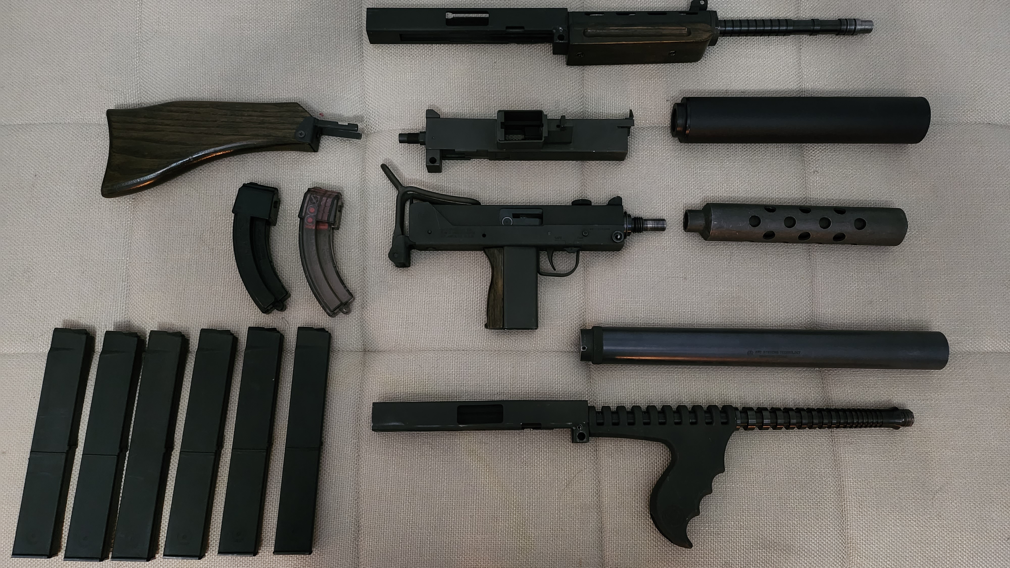 M11 Machine Gun with Exrtras!!