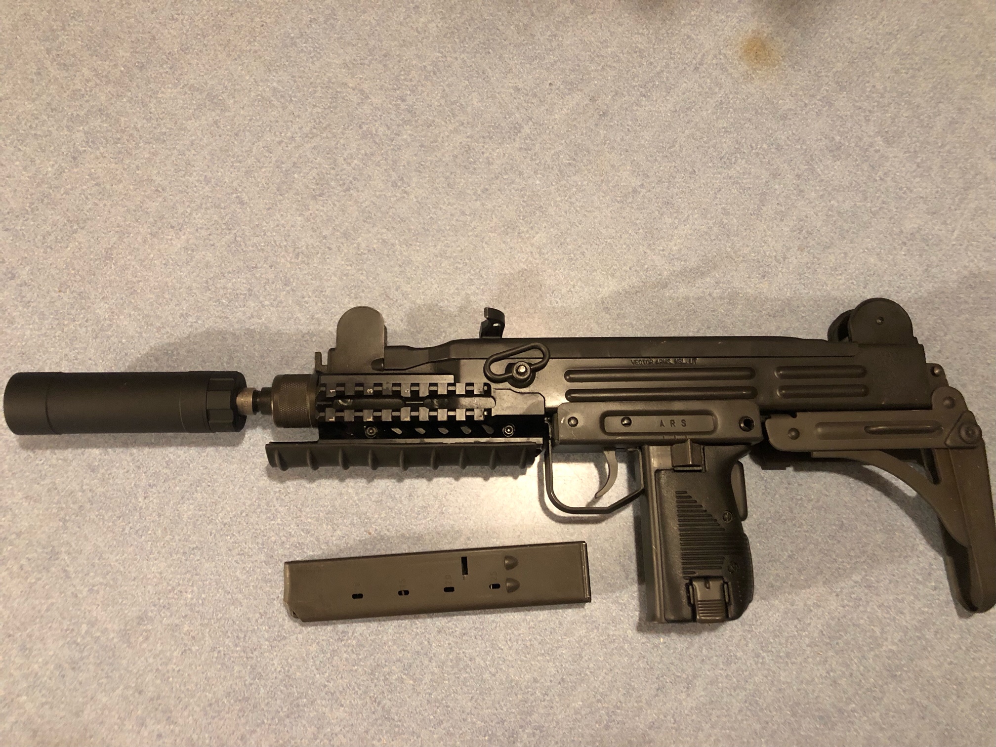 Group/Vector Transferable UZI w/Suppressor