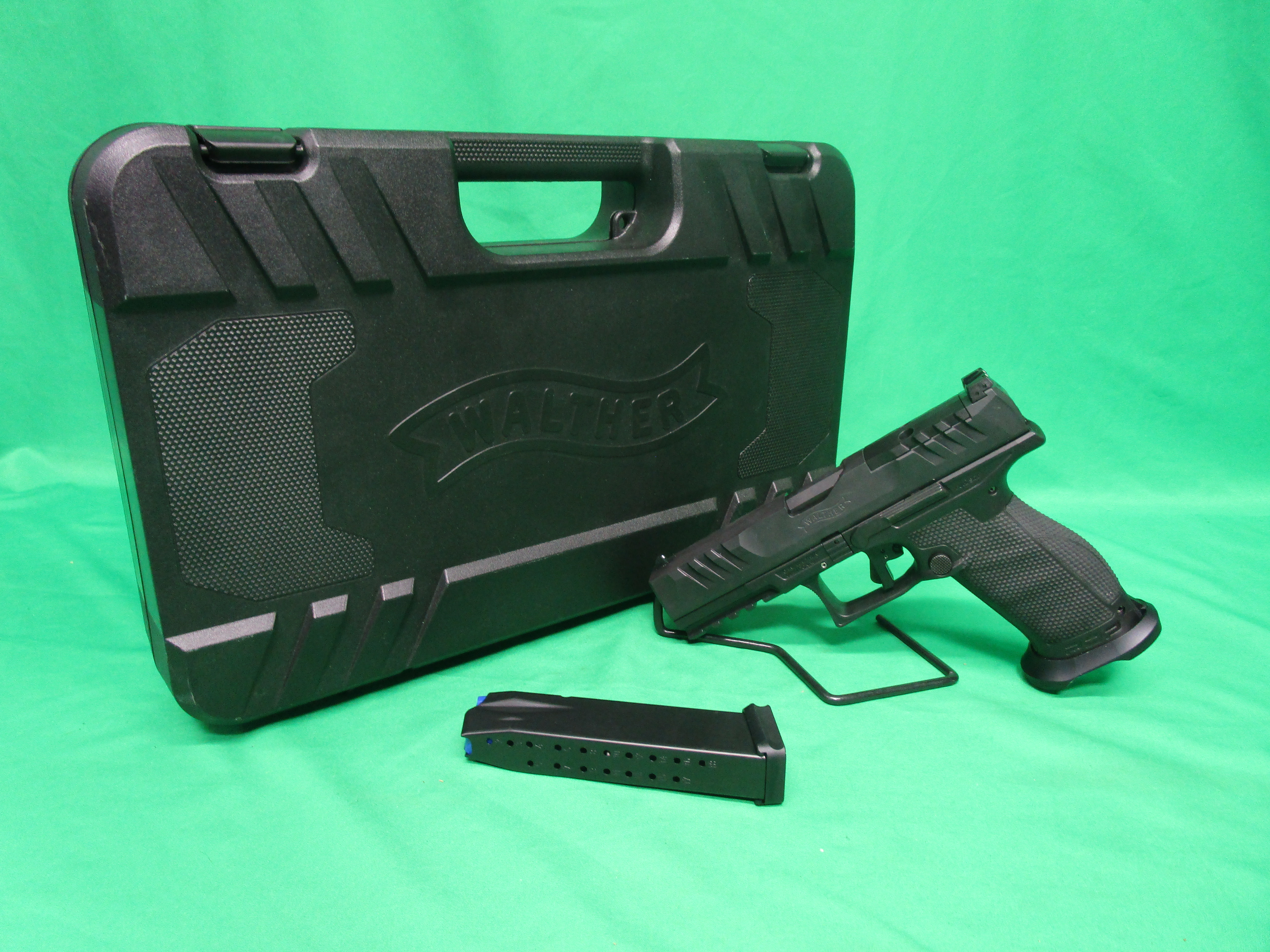 USED WALTHER PSP FS 9MM 4.5" W/ CASE & 2 MAGS FDU3562
