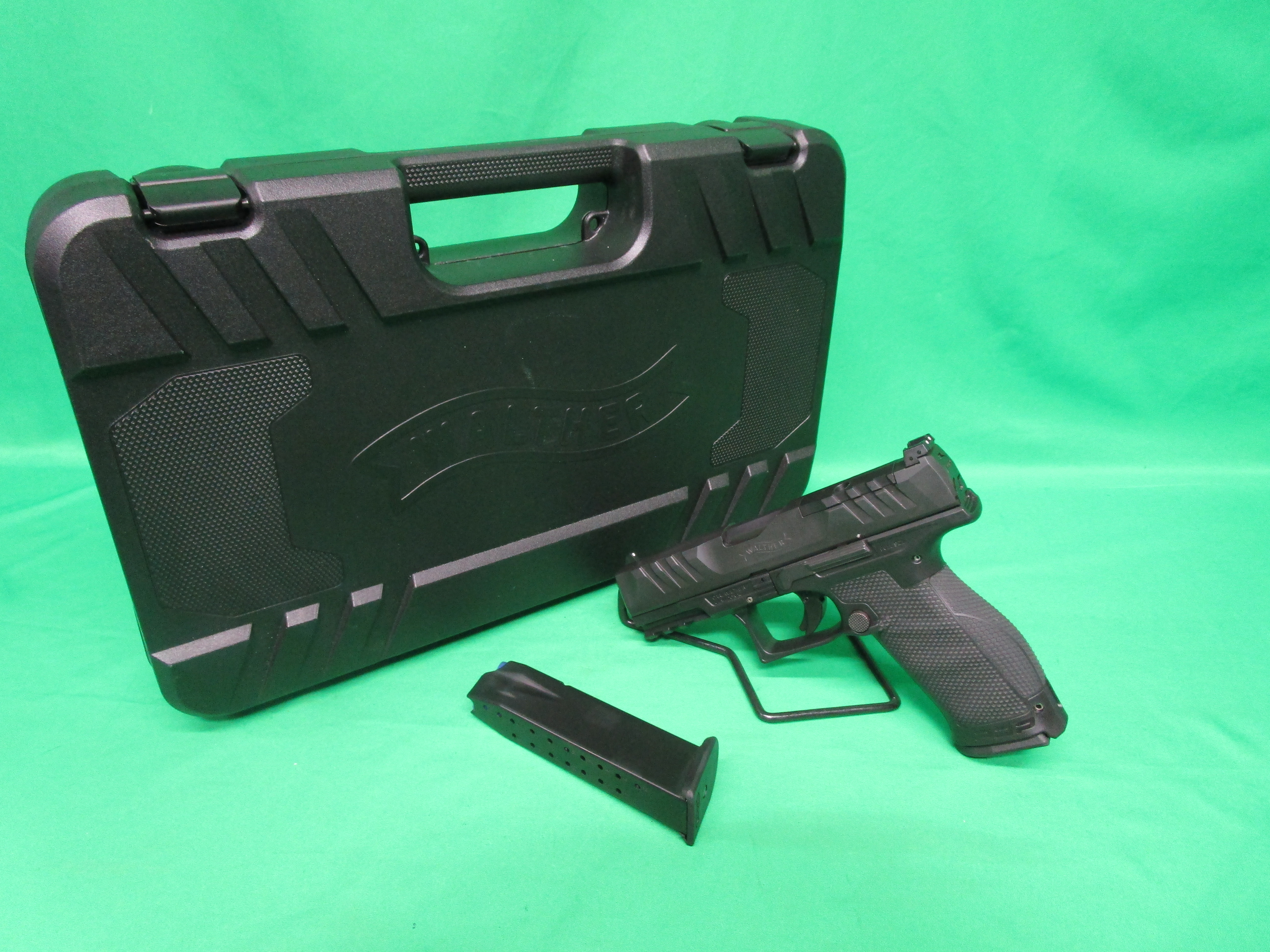 USED WALTHER PSP FULL SIZE 9MM 4" W/ CASE & 2 MAGS FDL8213