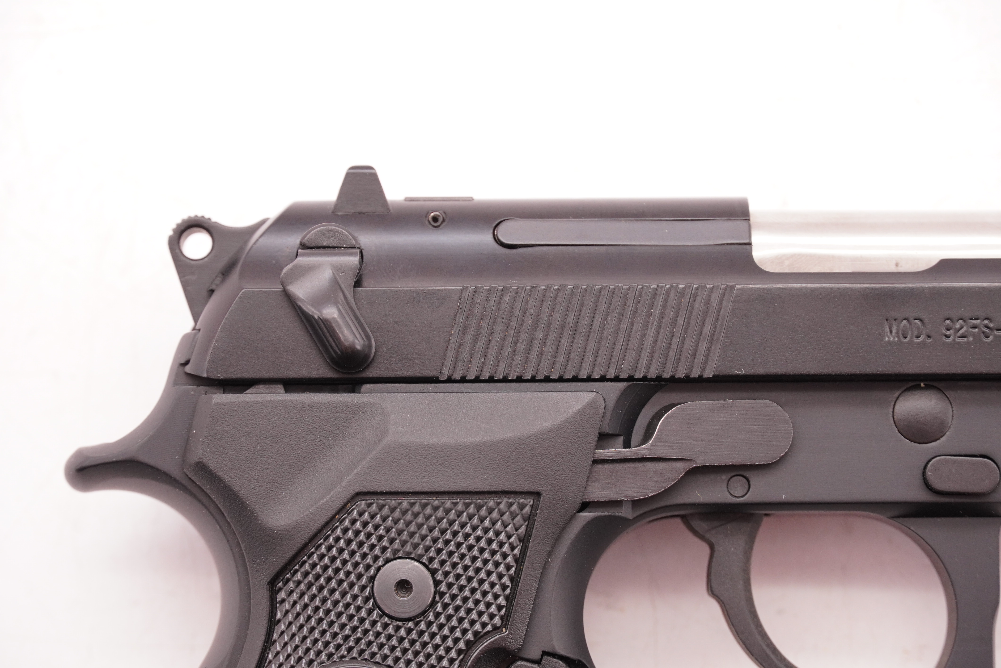 Beretta 92FS 9mm threaded barrel Auction | GunSpot