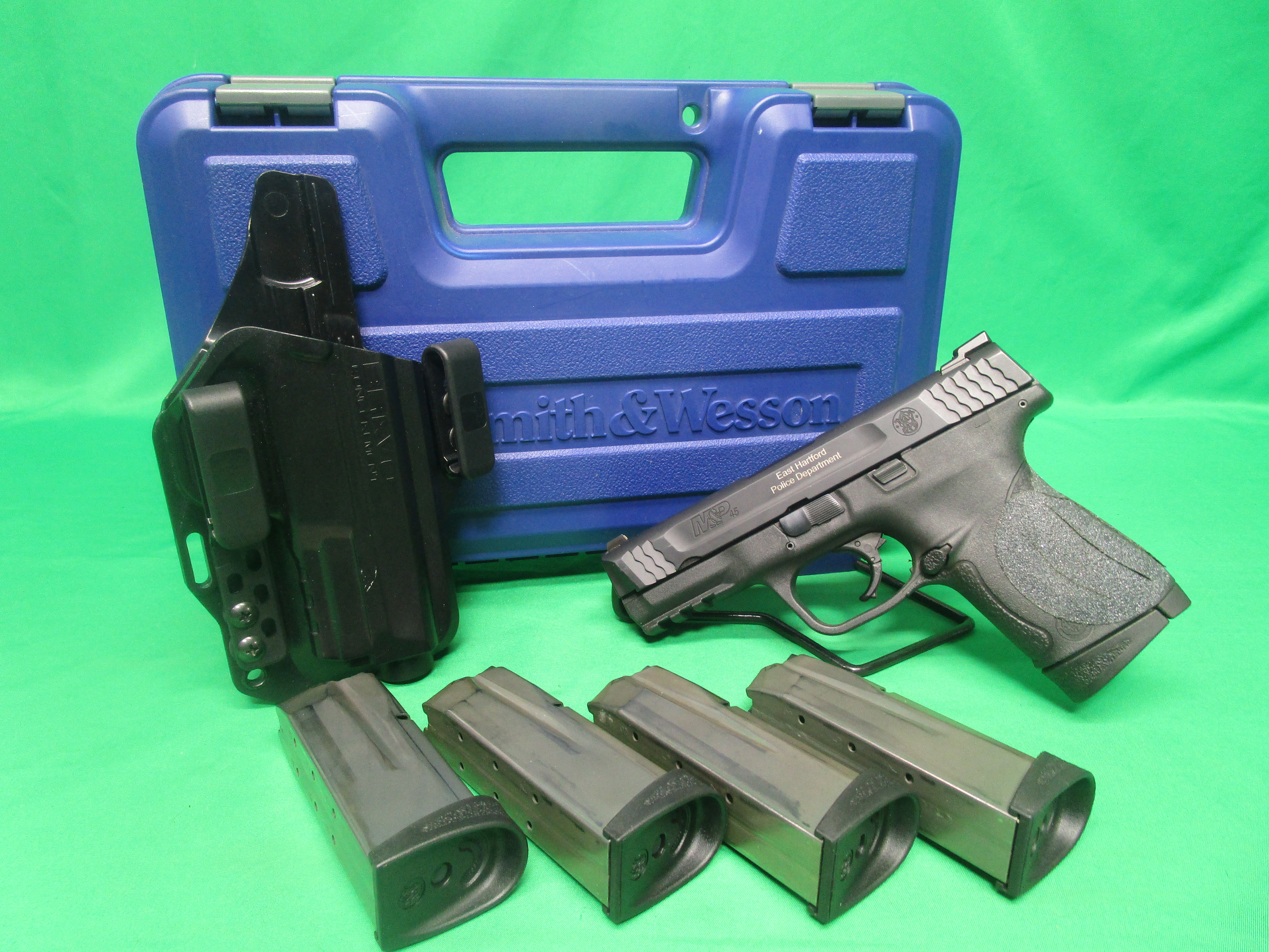 USED SMITH & WESSON M&P45 45ACP 4" W/ CASE, HOLSTER, & 5 MAGS HUK6712