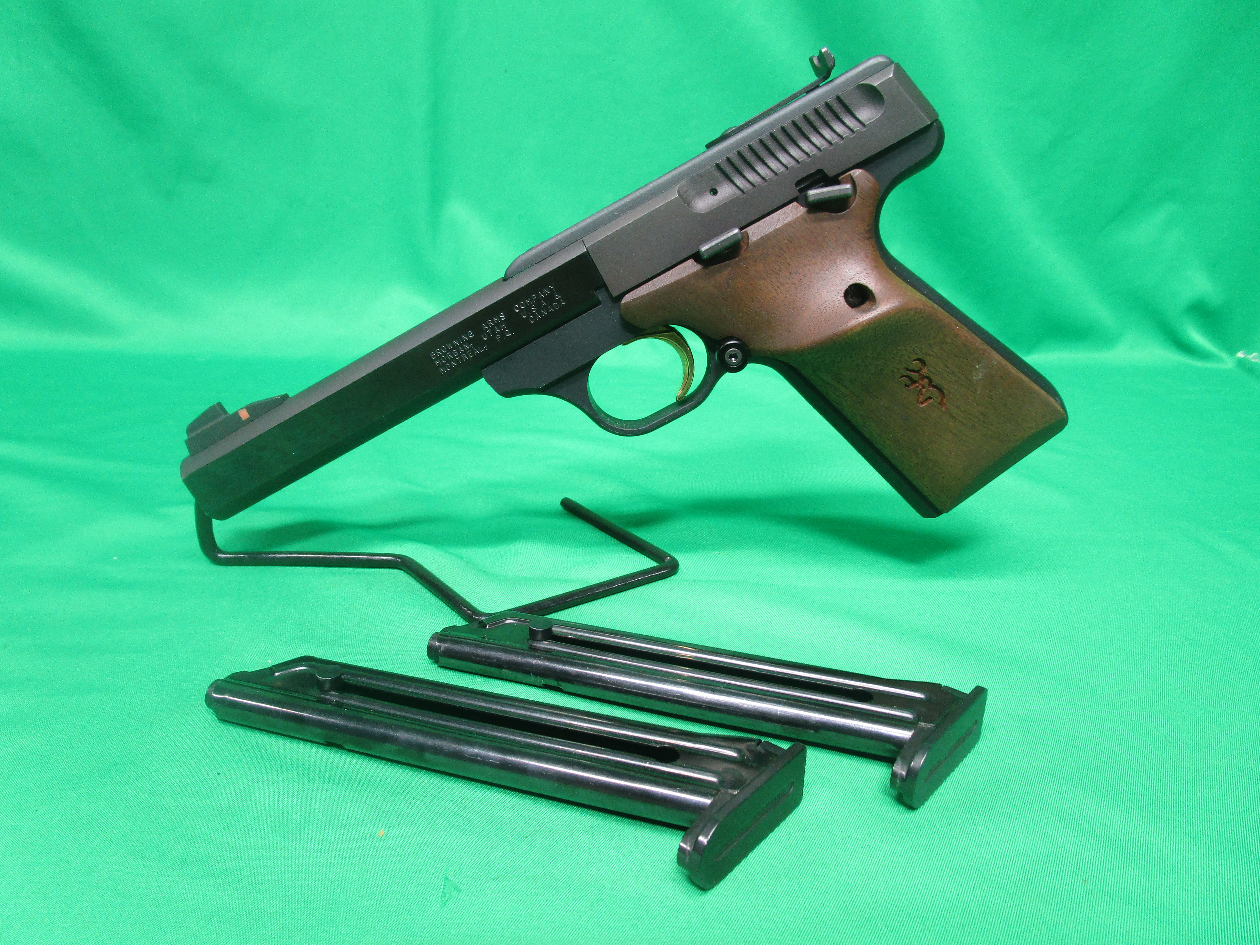 USED BROWNING BUCKMARK SLAB SIDE 22LR 5.5" W/ 2 MAGS 655PT06832