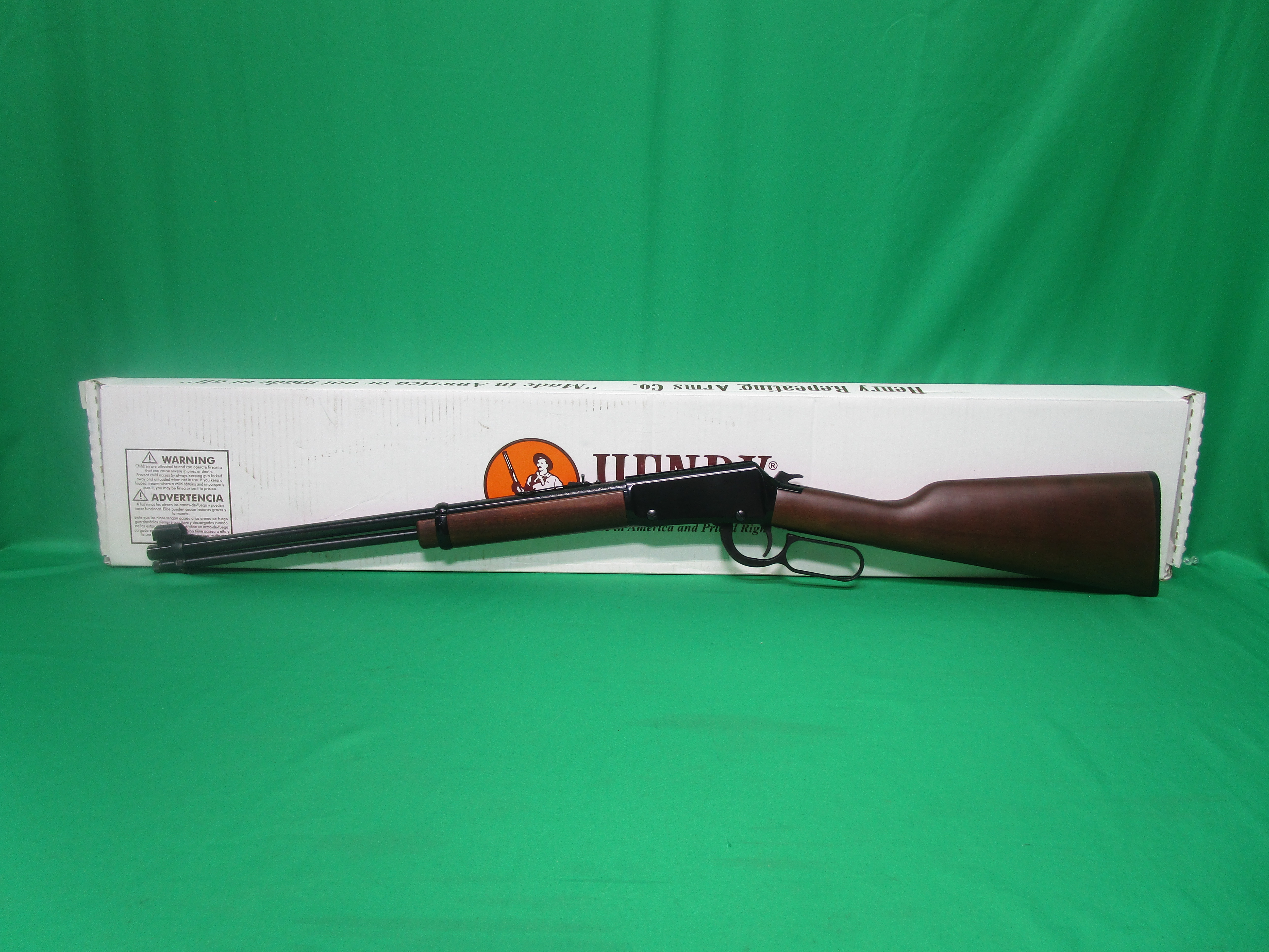 USED HENRY H001 22S/L/LR 18" W/ BOX 660122H