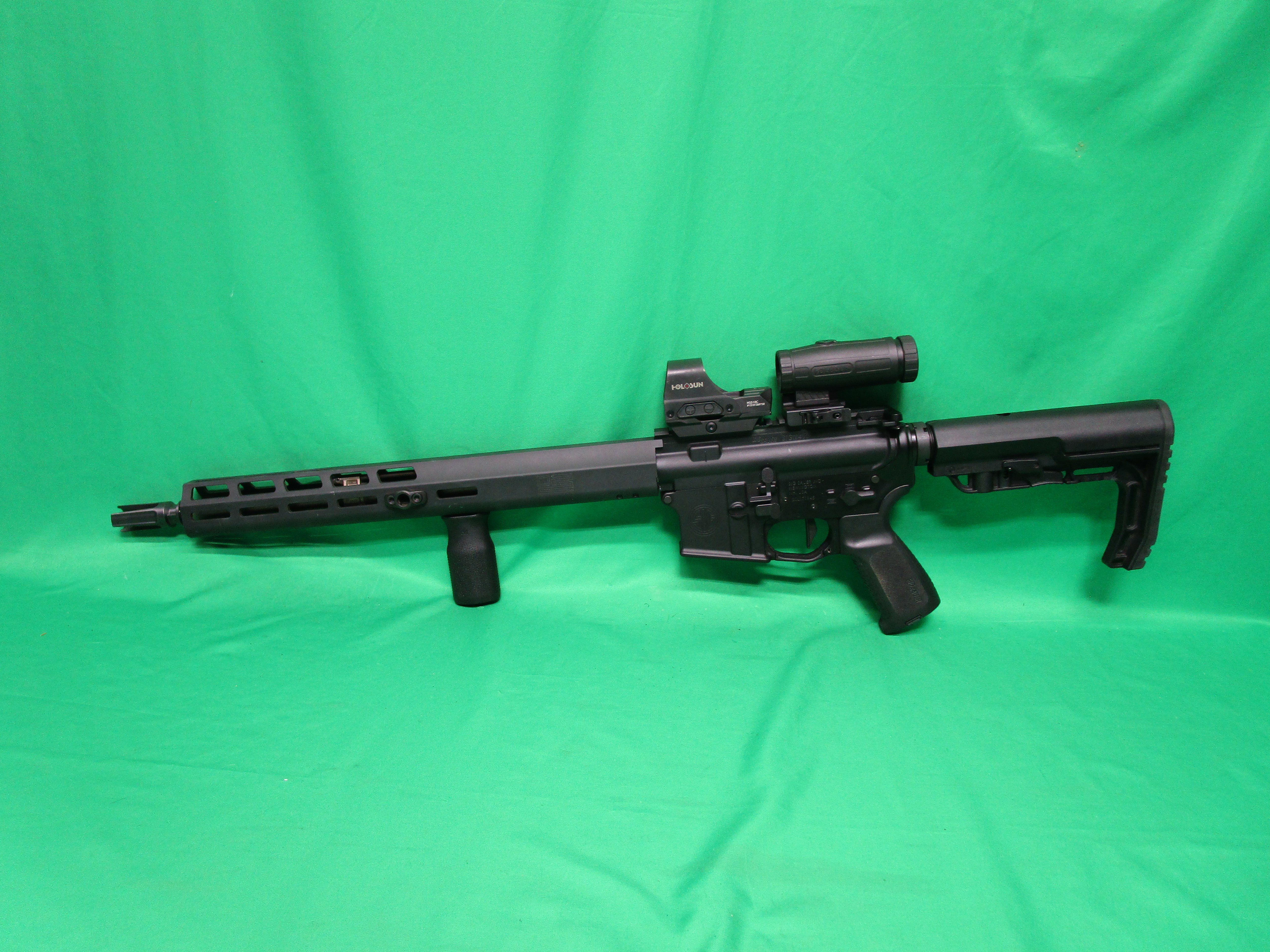 USED SIG SAUER M400 5.56NATO 16" W/ HOLOSUN OPTIC & MAGNIFIER 20L171945