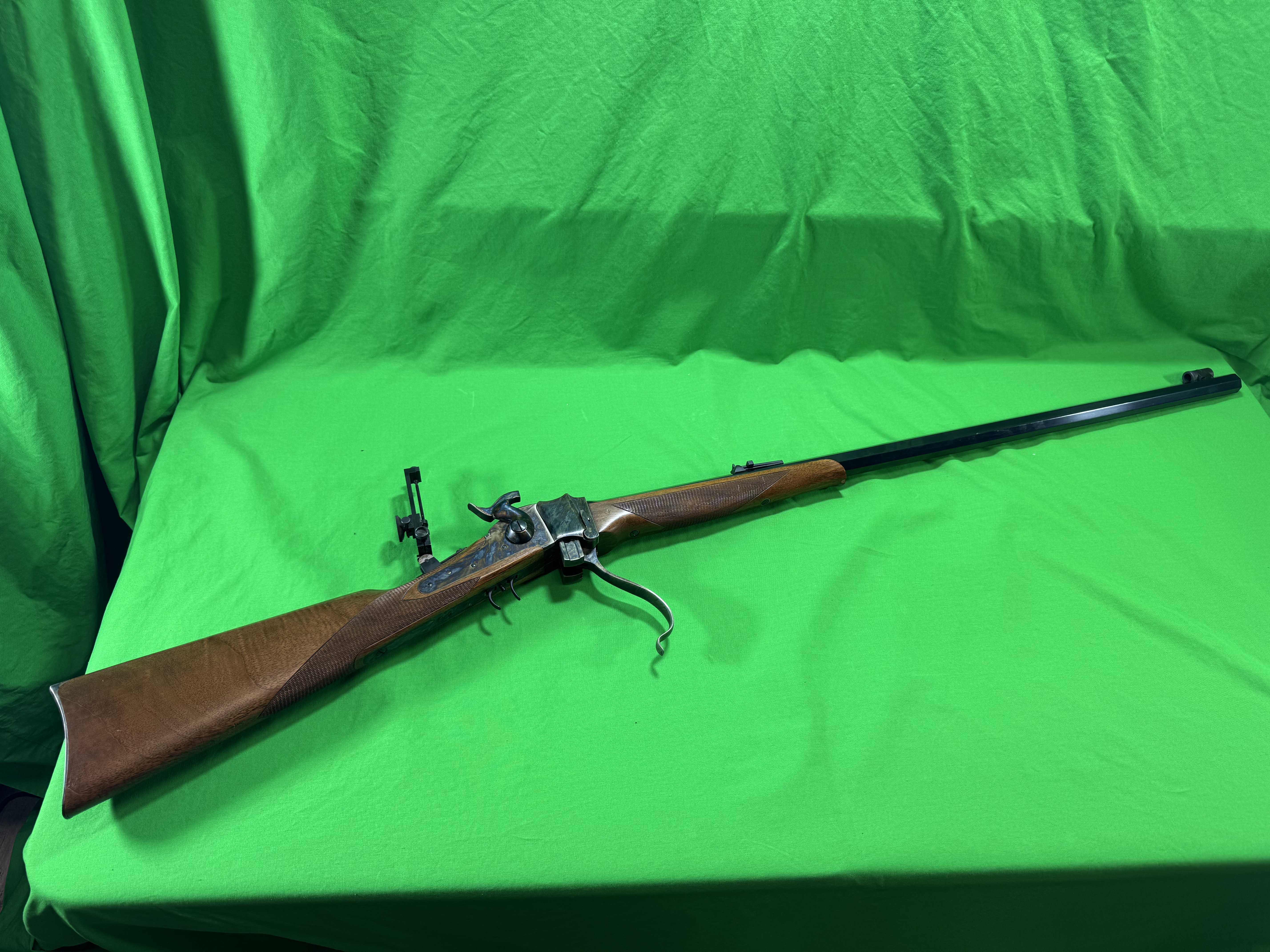 Pedersoli - 1874 Sharps Sporting, Extra Deluxe 32" .45-70 "Buffalo Hunter"