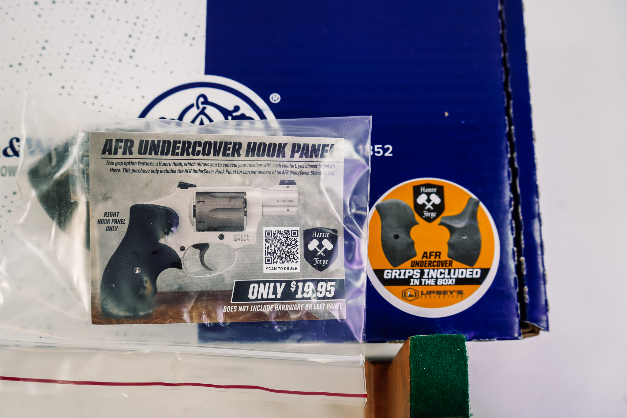 Smith & Wesson S&W Model 432 UC TI Revolver 32 H&R MAG Ultimate Carry 14351