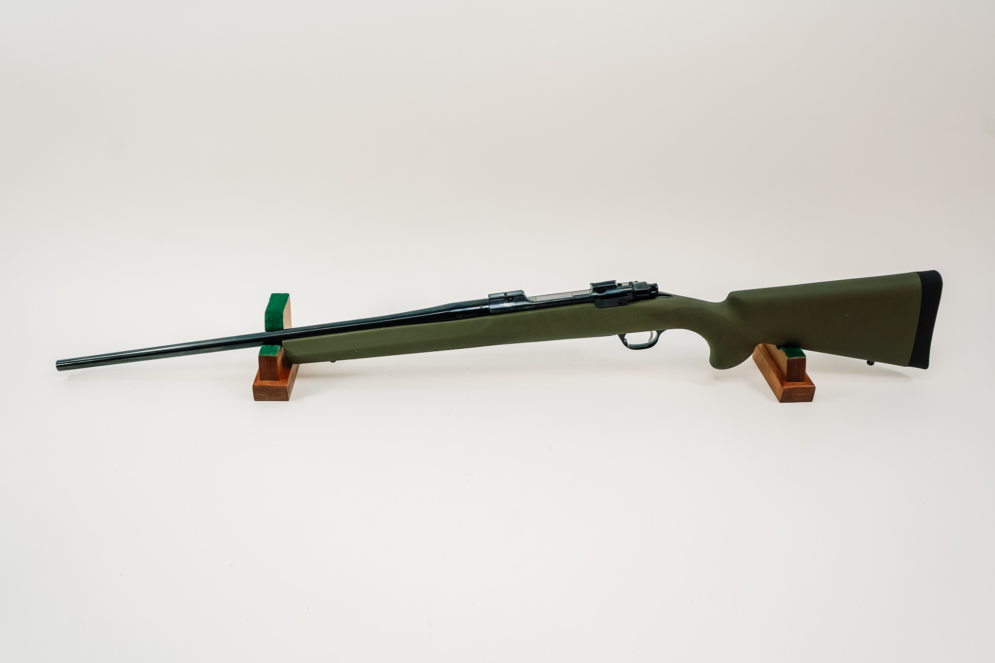 RUGER M77 HAWKEYE 257ROB W/ HOGUE ODG STOCK