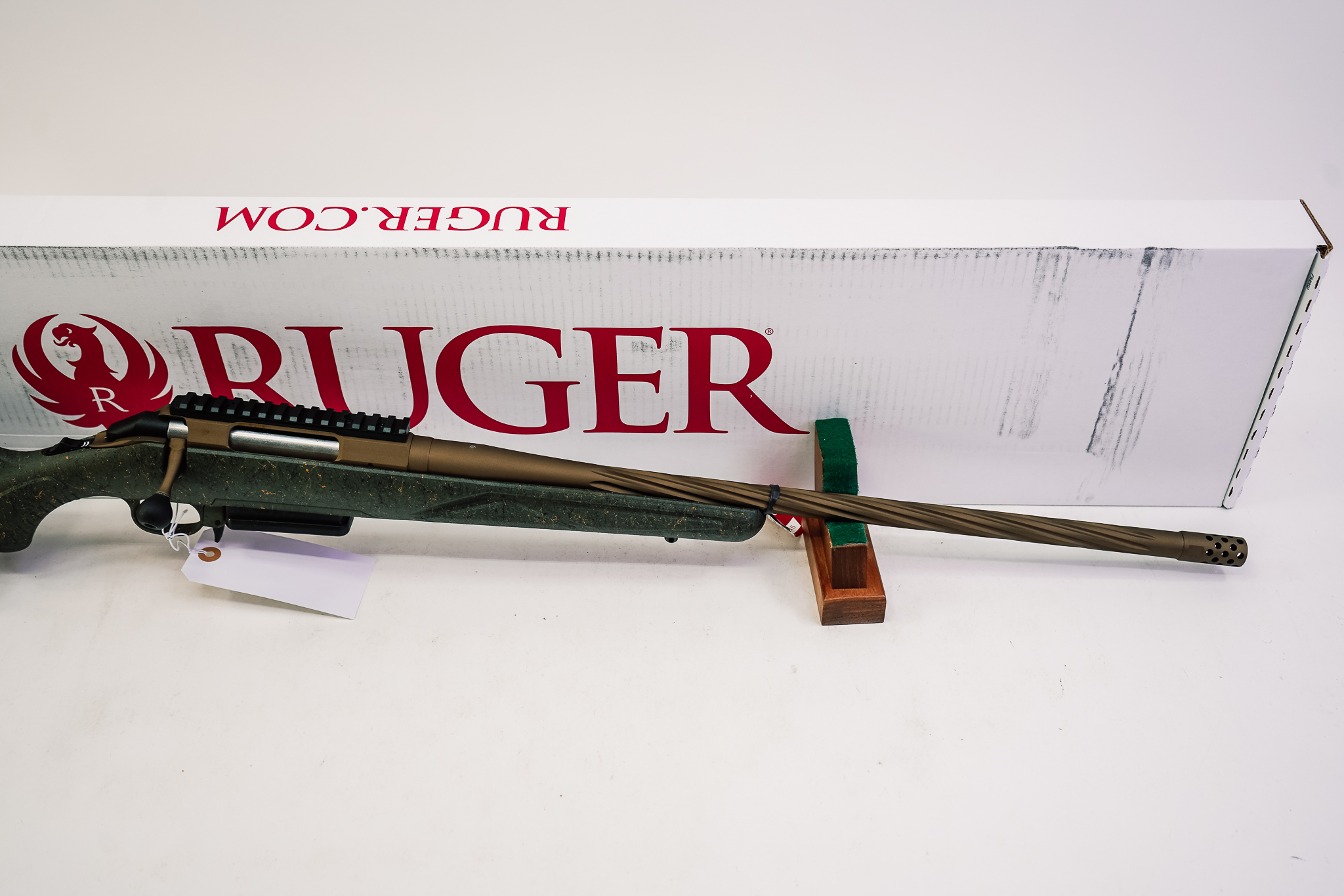 Ruger 46934 American Predator Gen II, 6mm Creedmoor, 22" TB, Green Splatter