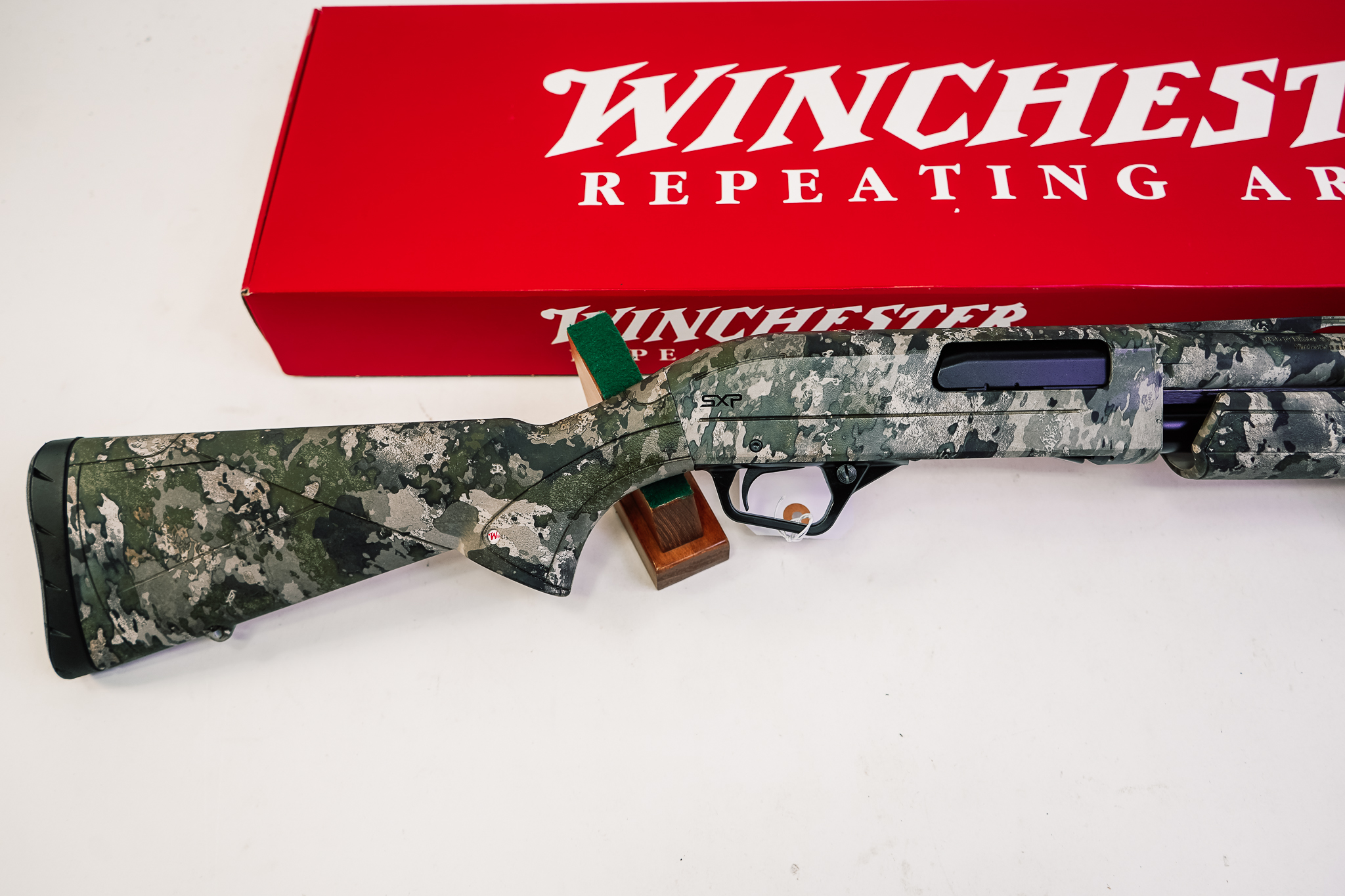 Winchester 512446292 SXP Hunter 12 Gauge 3.5" Chamber 4+1 (2.75") 28"