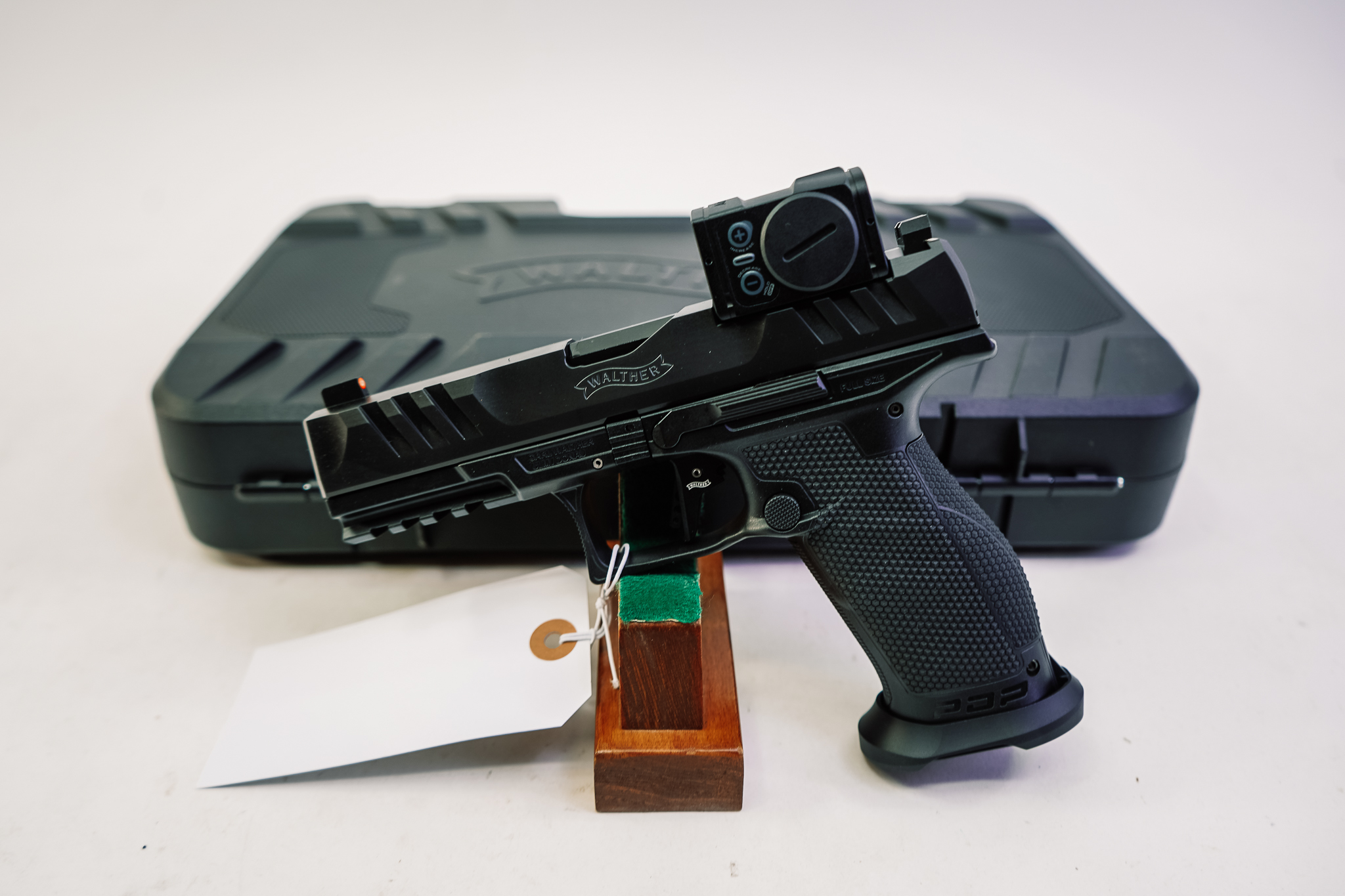 Walther Arms 2881225PRO PDP w/Optic Full Size Frame 9mm Luger 18+1 4.50"
