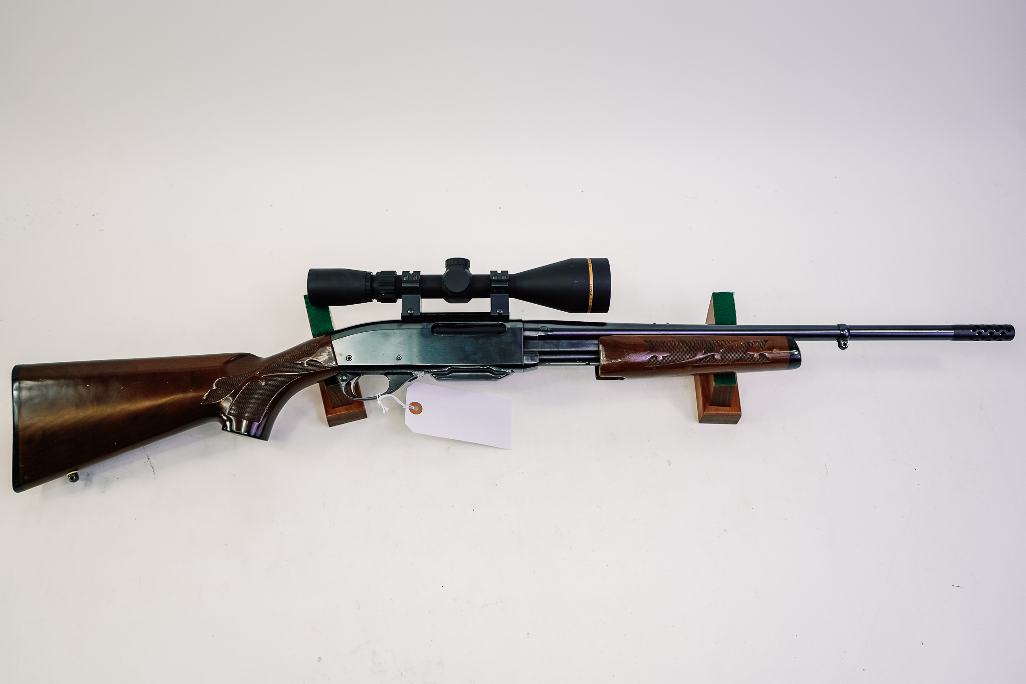REMINGTON 7600 CARBINE 30-06 W/ LEUPOLD VX-FREEDOM 3-9X50