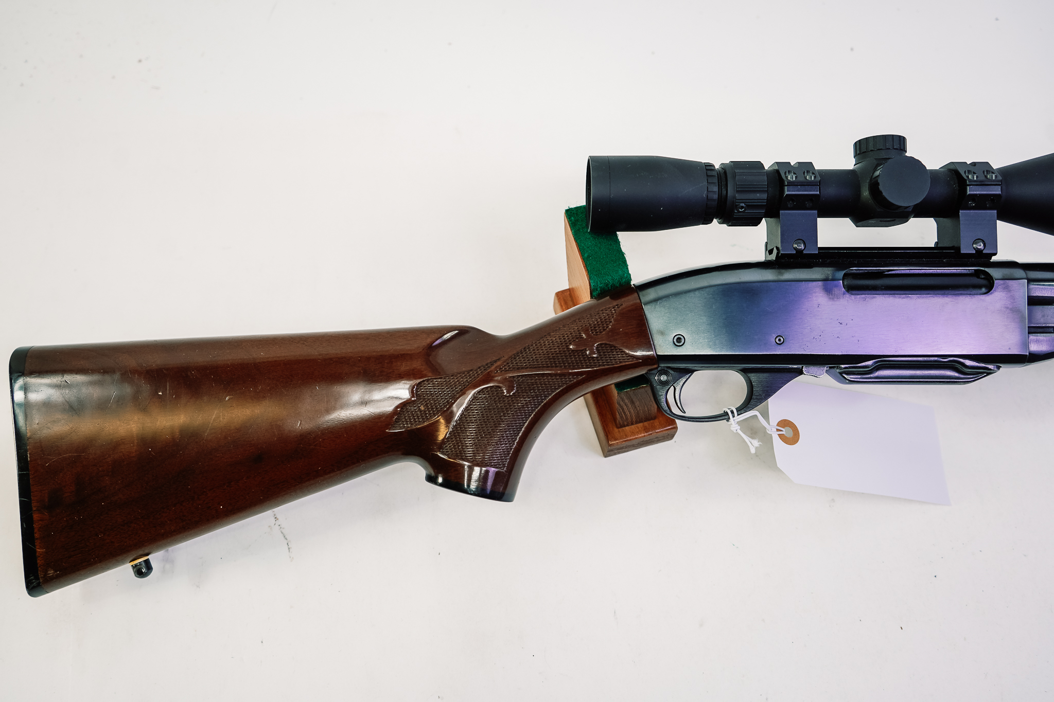 REMINGTON 7600 CARBINE 30-06 W/ LEUPOLD VX-FREEDOM 3-9X50