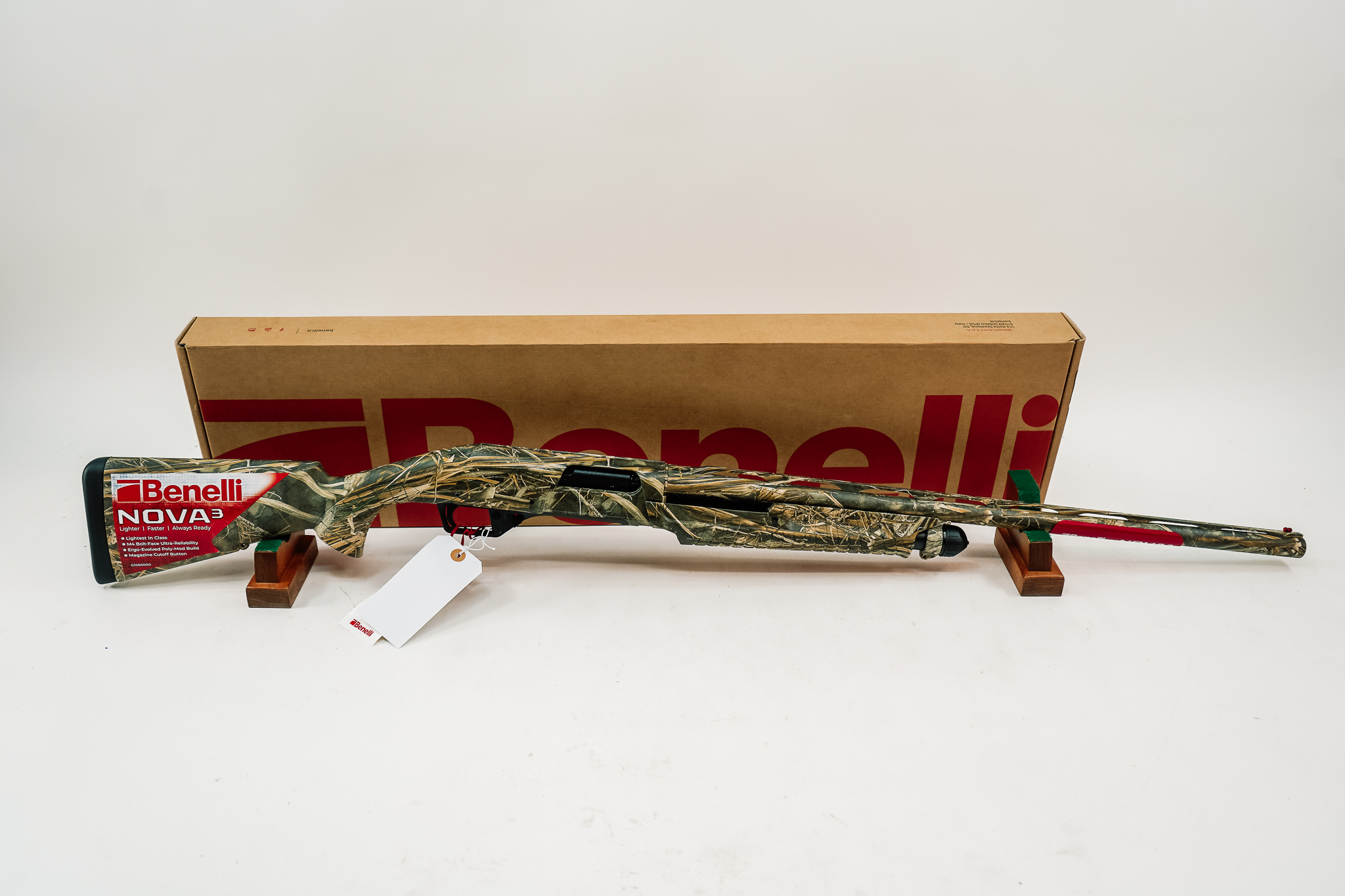 BENELLI NOVA 3 REALTREE MAX-7 12GA 3", 28" BARREL