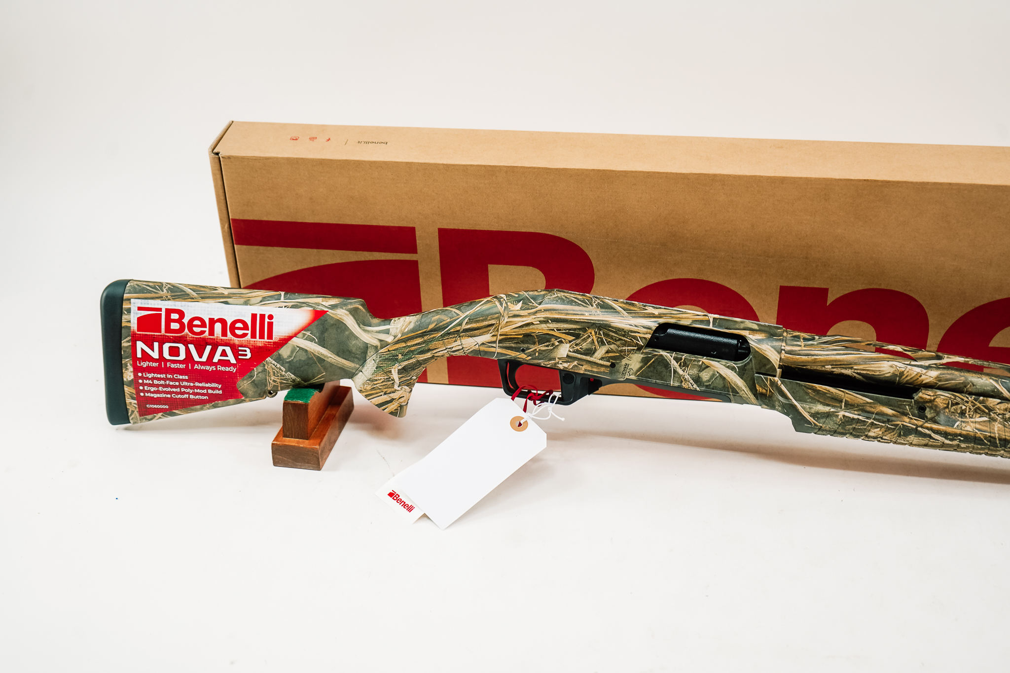 BENELLI NOVA 3 REALTREE MAX-7 12GA 3", 28" BARREL