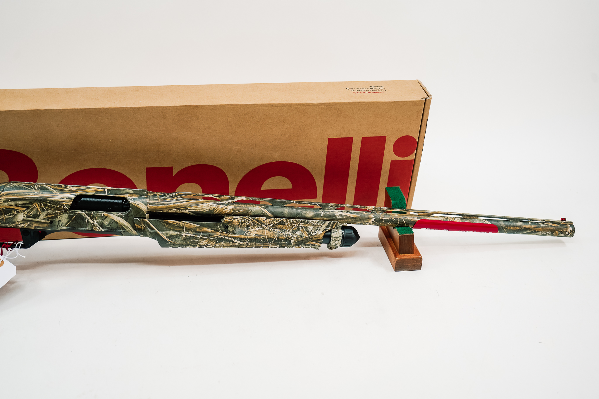 BENELLI NOVA 3 REALTREE MAX-7 12GA 3", 28" BARREL
