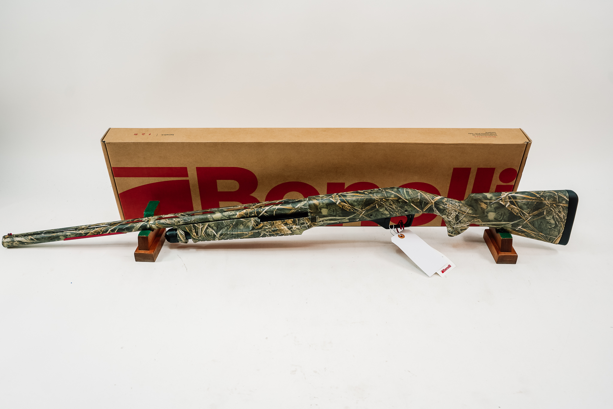 BENELLI NOVA 3 REALTREE MAX-7 12GA 3", 28" BARREL
