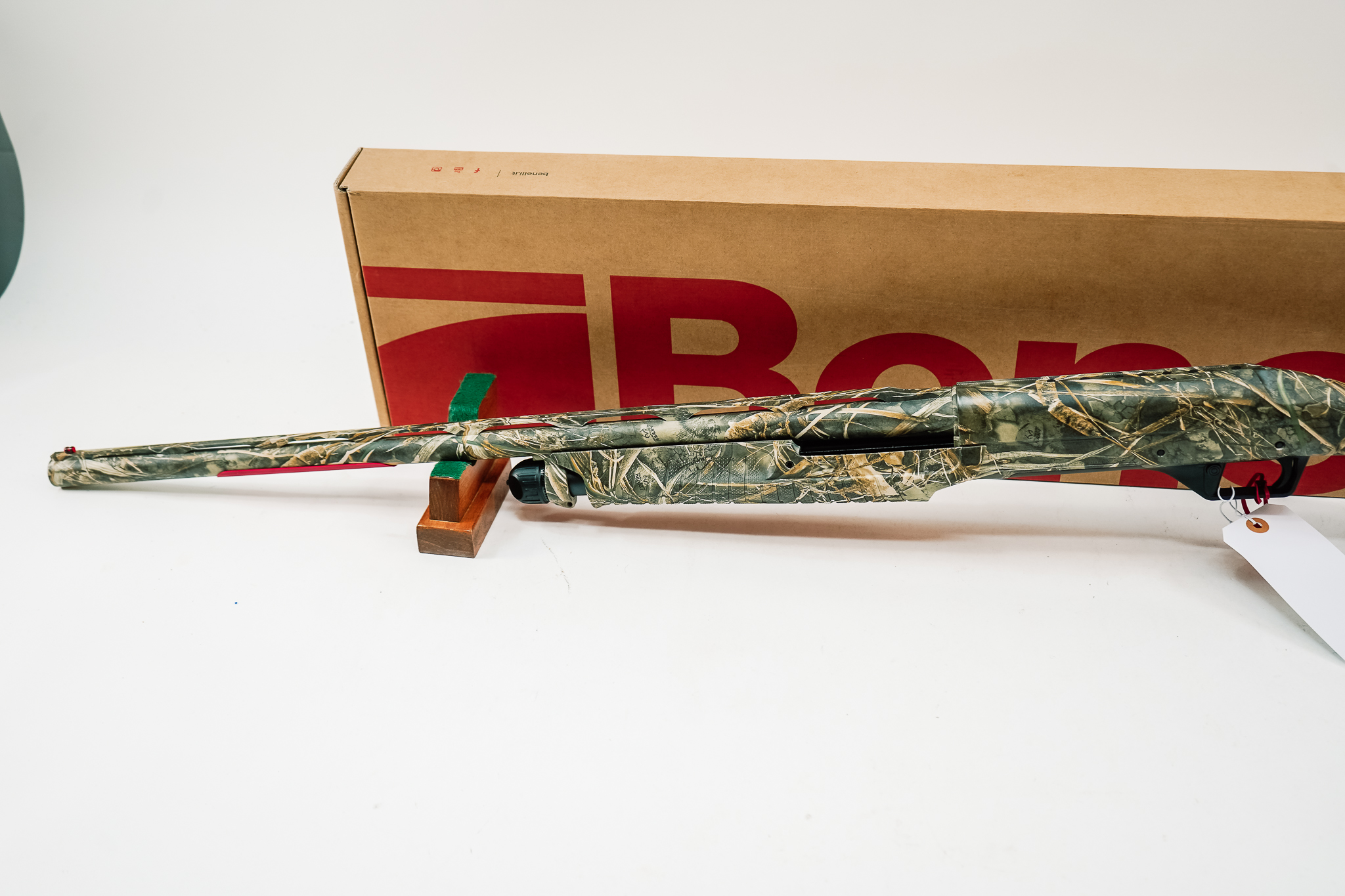 BENELLI NOVA 3 REALTREE MAX-7 12GA 3", 28" BARREL