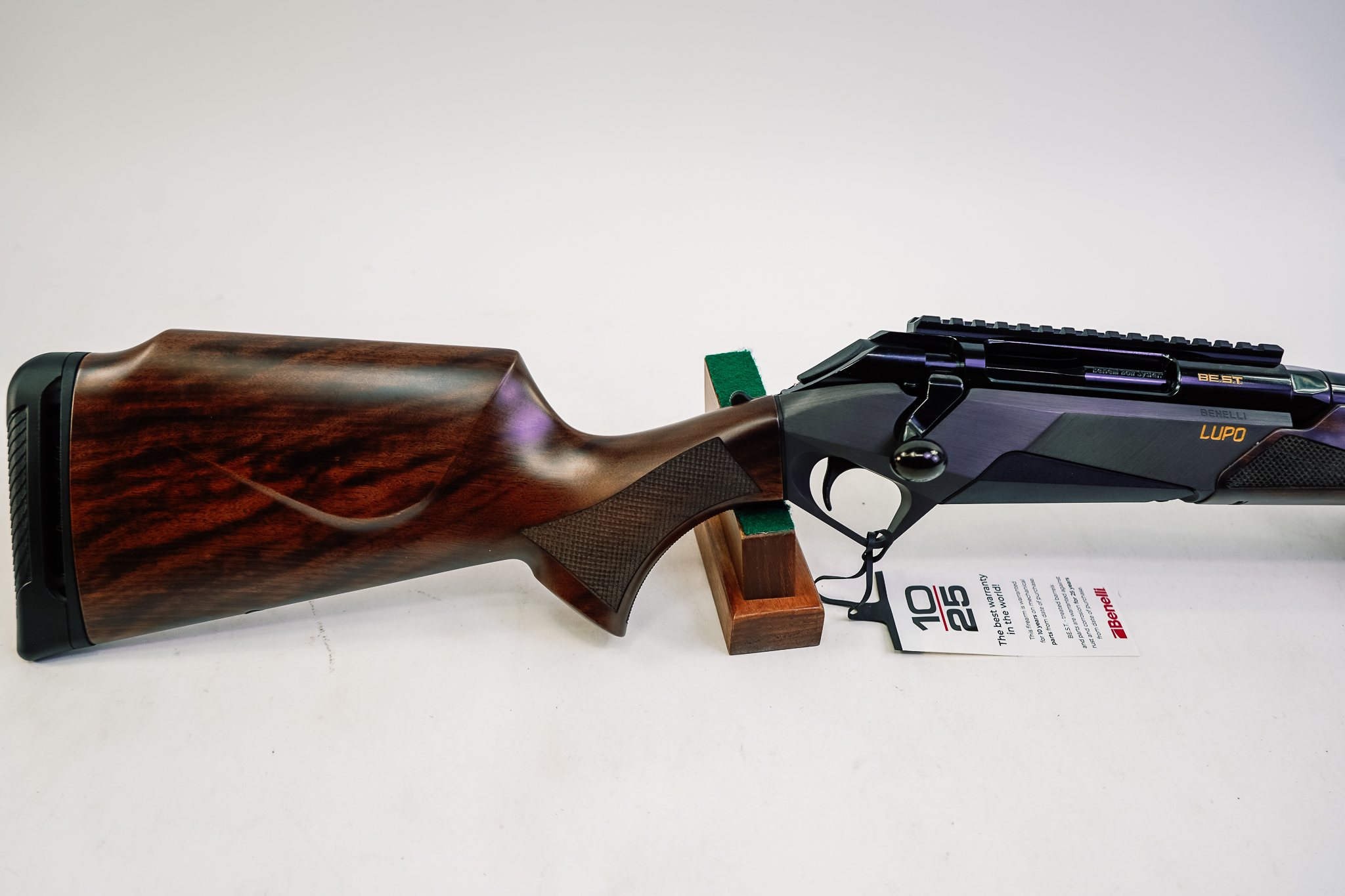 BENELLI BE.S.T. LUPO WALNUT BOLT ACTION 300 WIN MAG 24"
