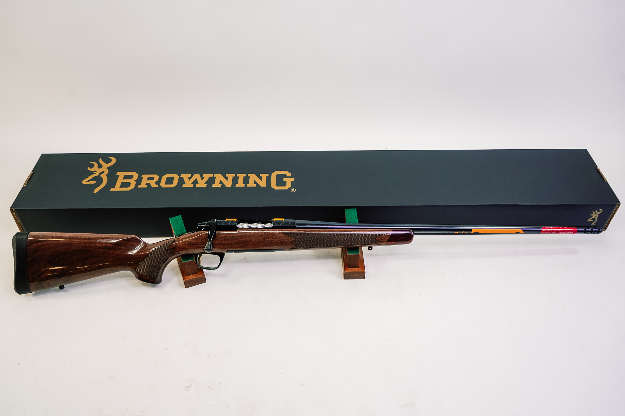 BROWNING X-BOLT 2 MEDALLION 6.5PRC 24" WALNUT/BLUED* 036005294