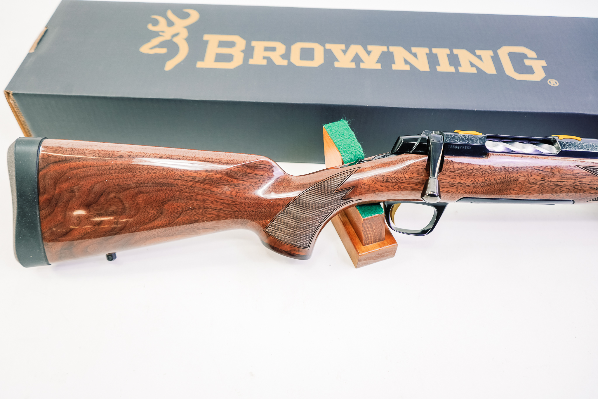 BROWNING X-BOLT 2 MEDALLION 6.5PRC 24" WALNUT/BLUED* 036005294
