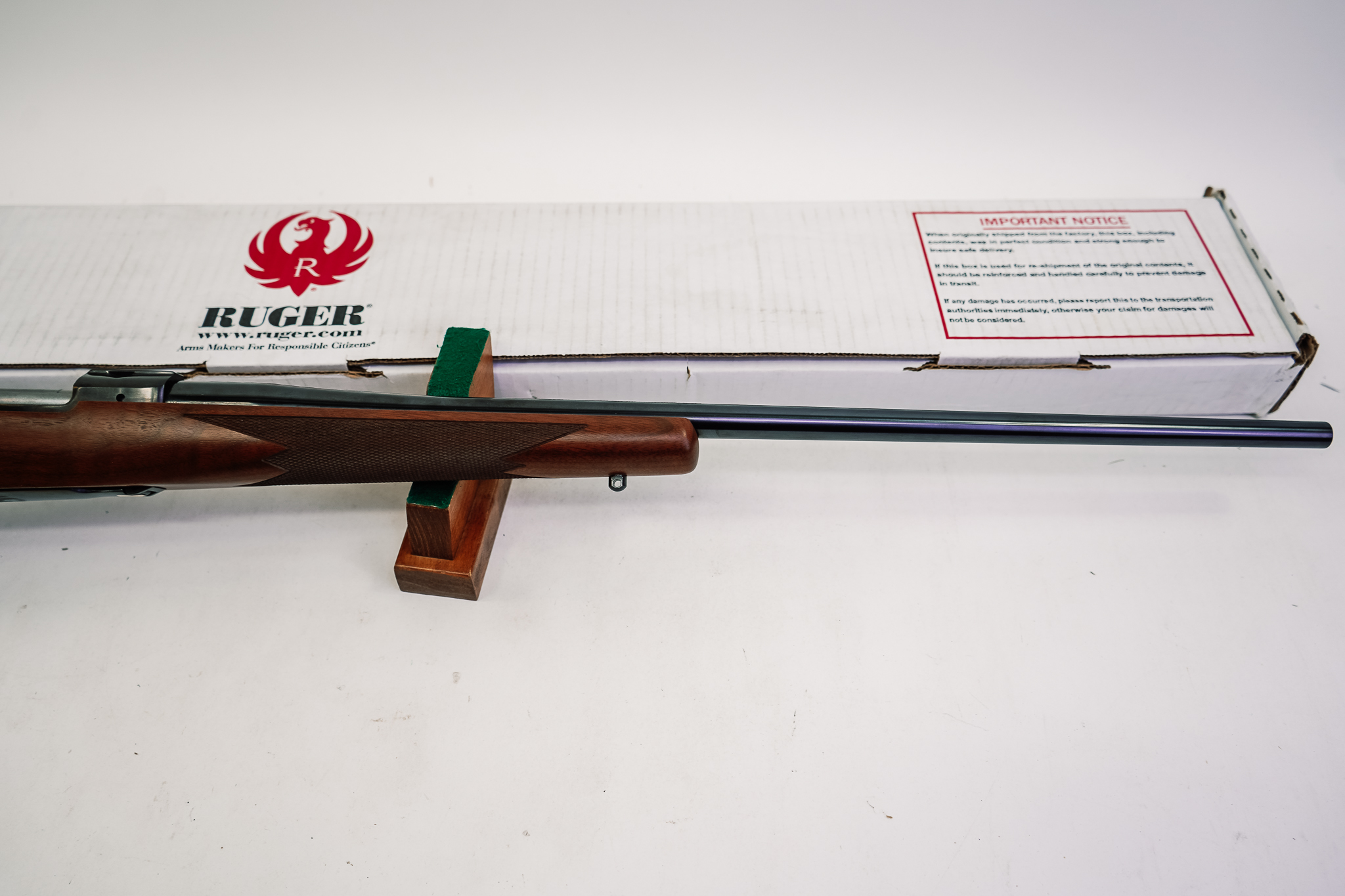 Ruger Hawkeye Rifle 7 mm Rem Mag 24" Satin Blue Walnut