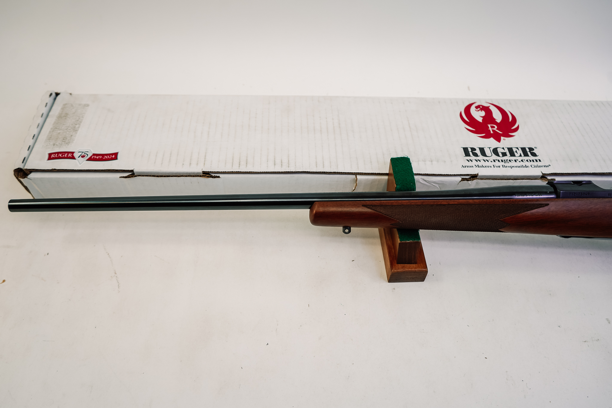 Ruger Hawkeye Rifle 7 mm Rem Mag 24" Satin Blue Walnut