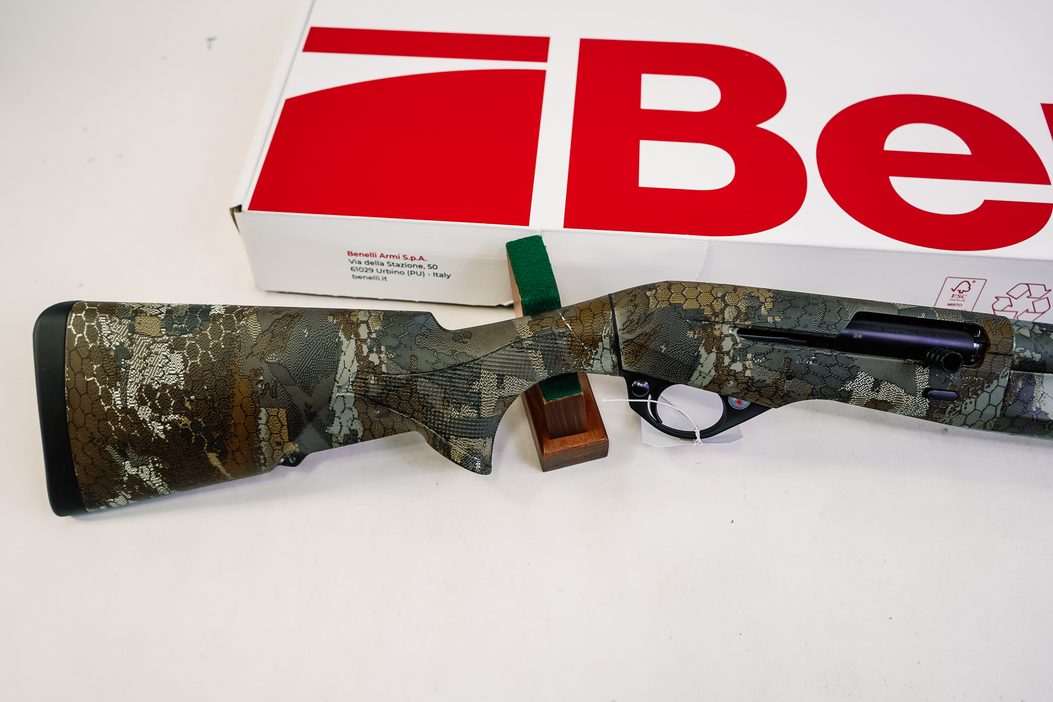 USED BENELLI M2 TIMBER 12GA 26"