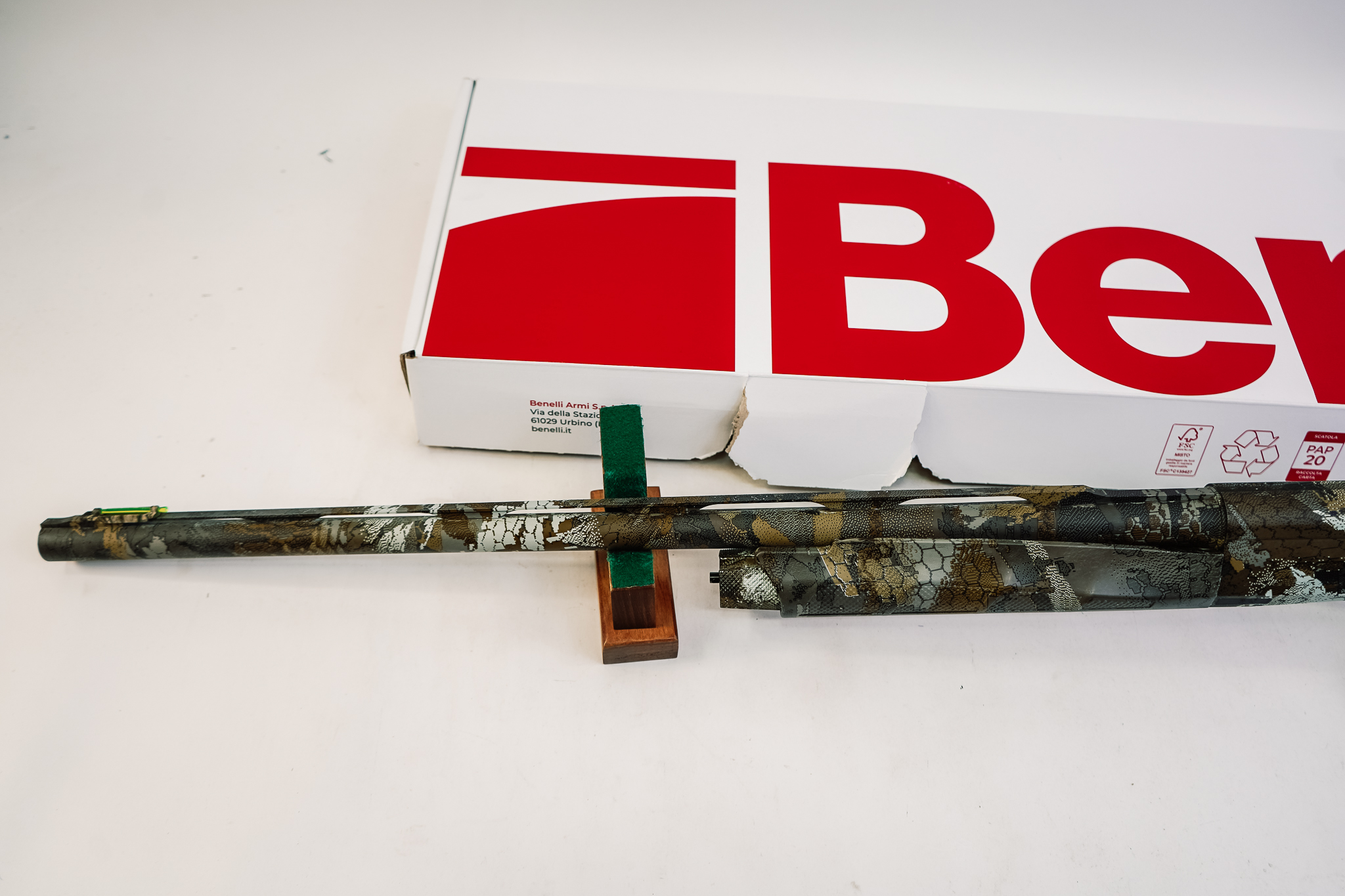 USED BENELLI M2 TIMBER 12GA 26"