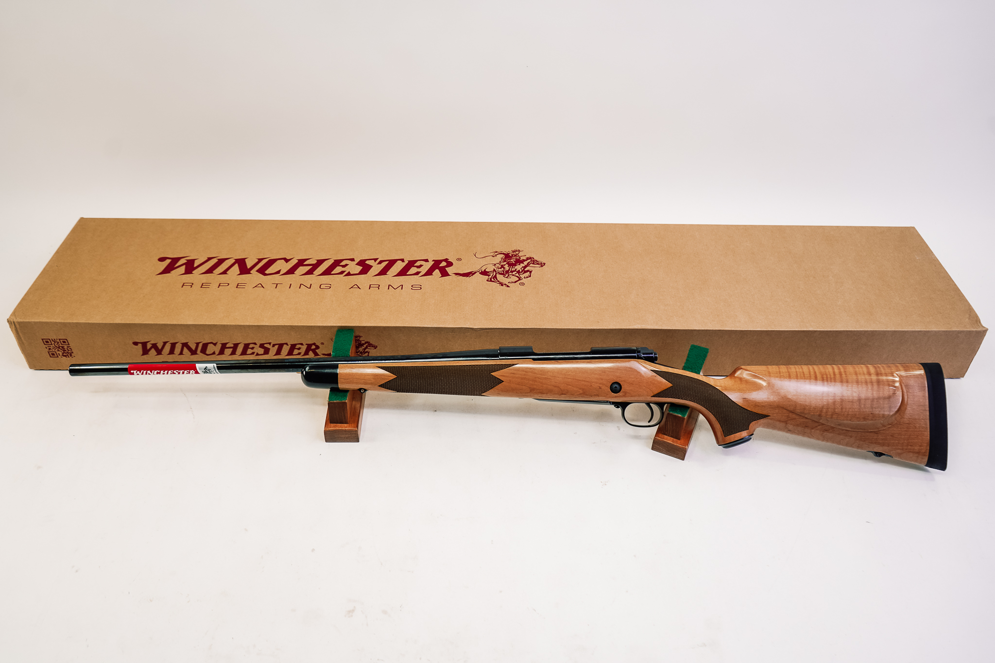 Winchester Repeating Arms 535218212 Model 70 Super Grade 243 Win Caliber