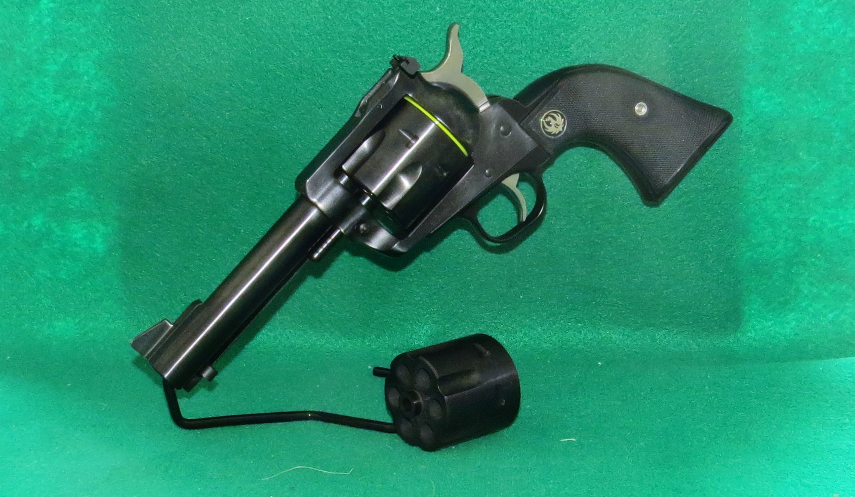 Ruger new model Blackhawk 9mm /.357 #11144