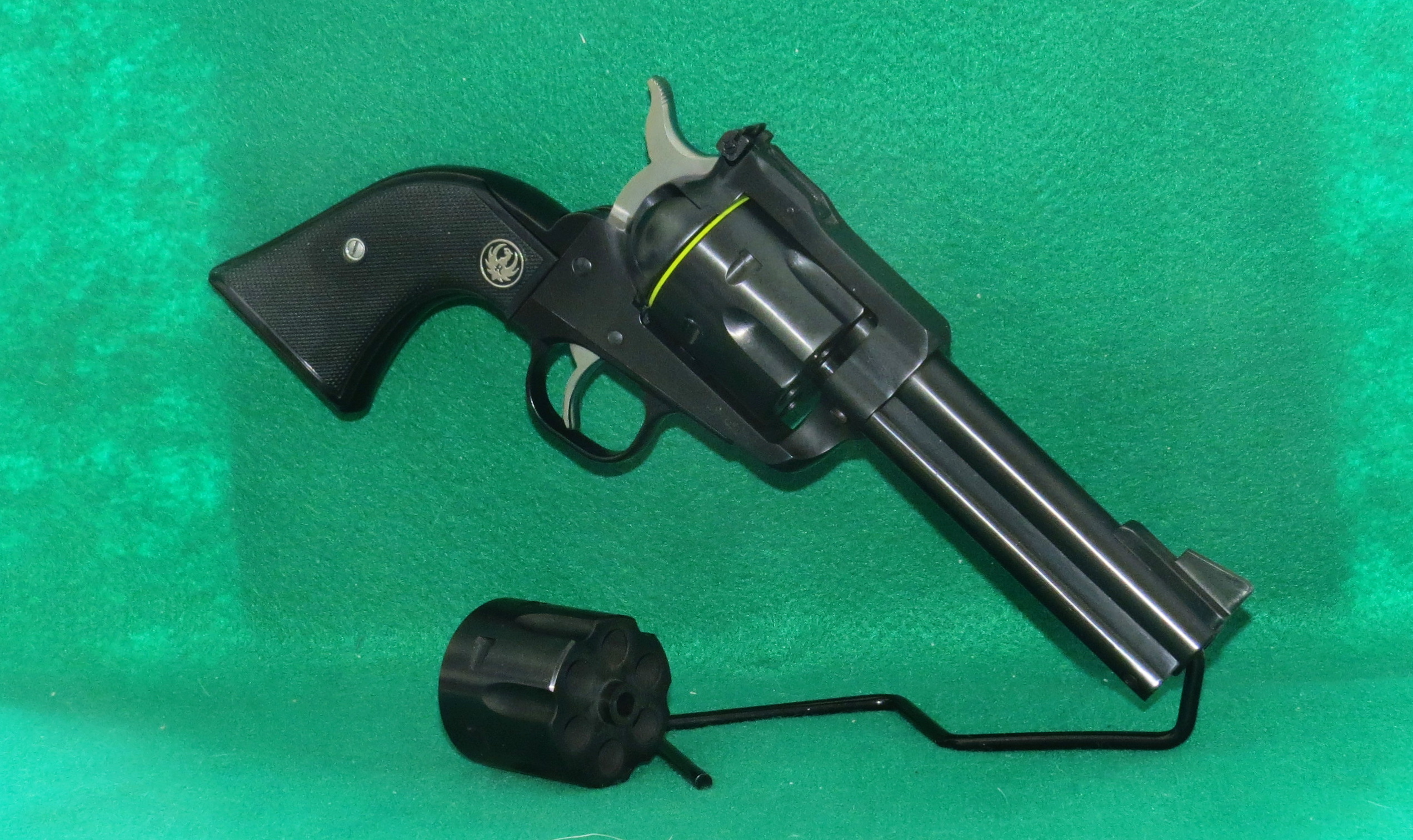 Ruger new model Blackhawk 9mm /.357 #11144