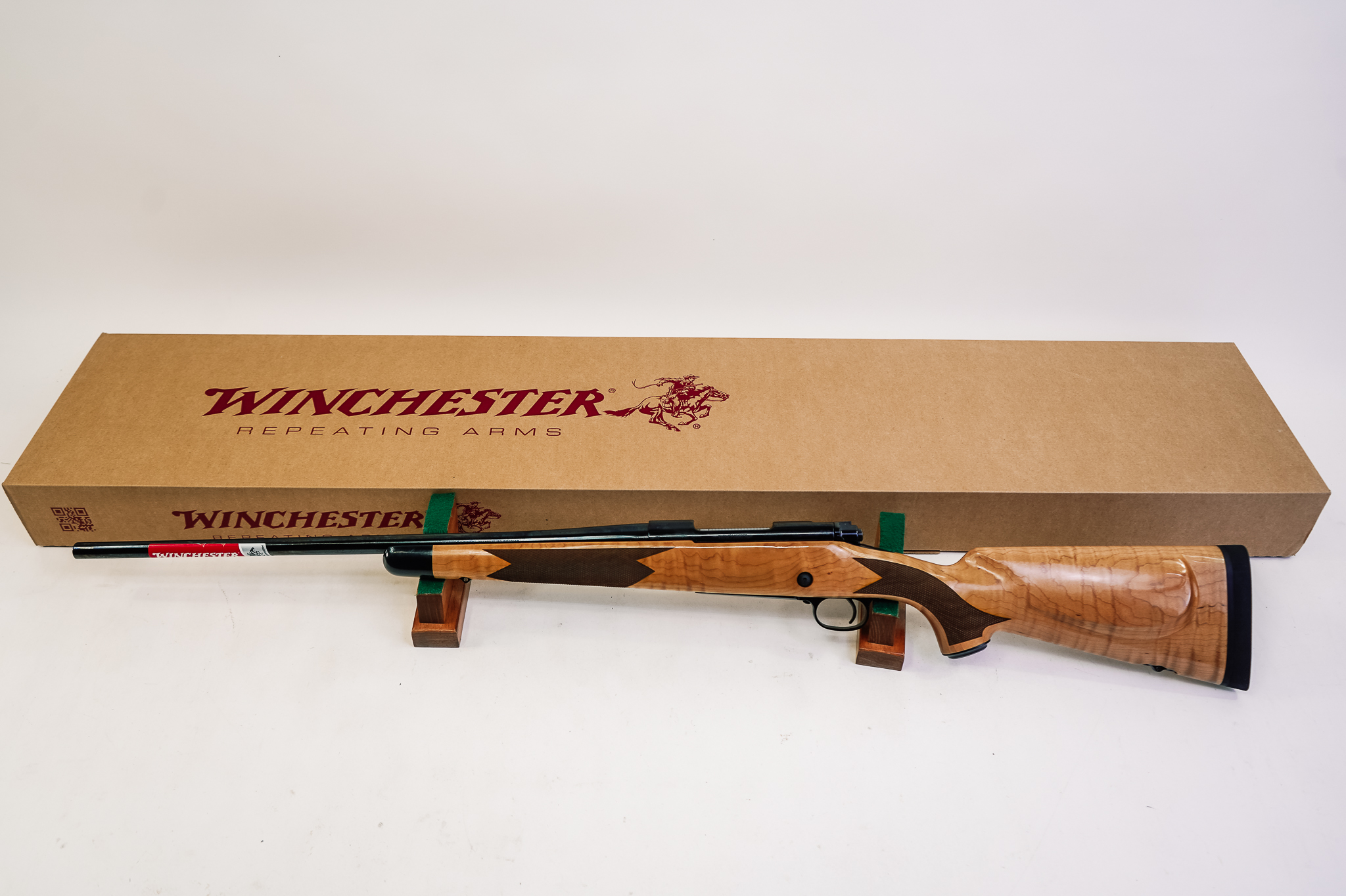 WINCHESTER MODEL 70 SUPER GRADE MAPLE 6.5CM