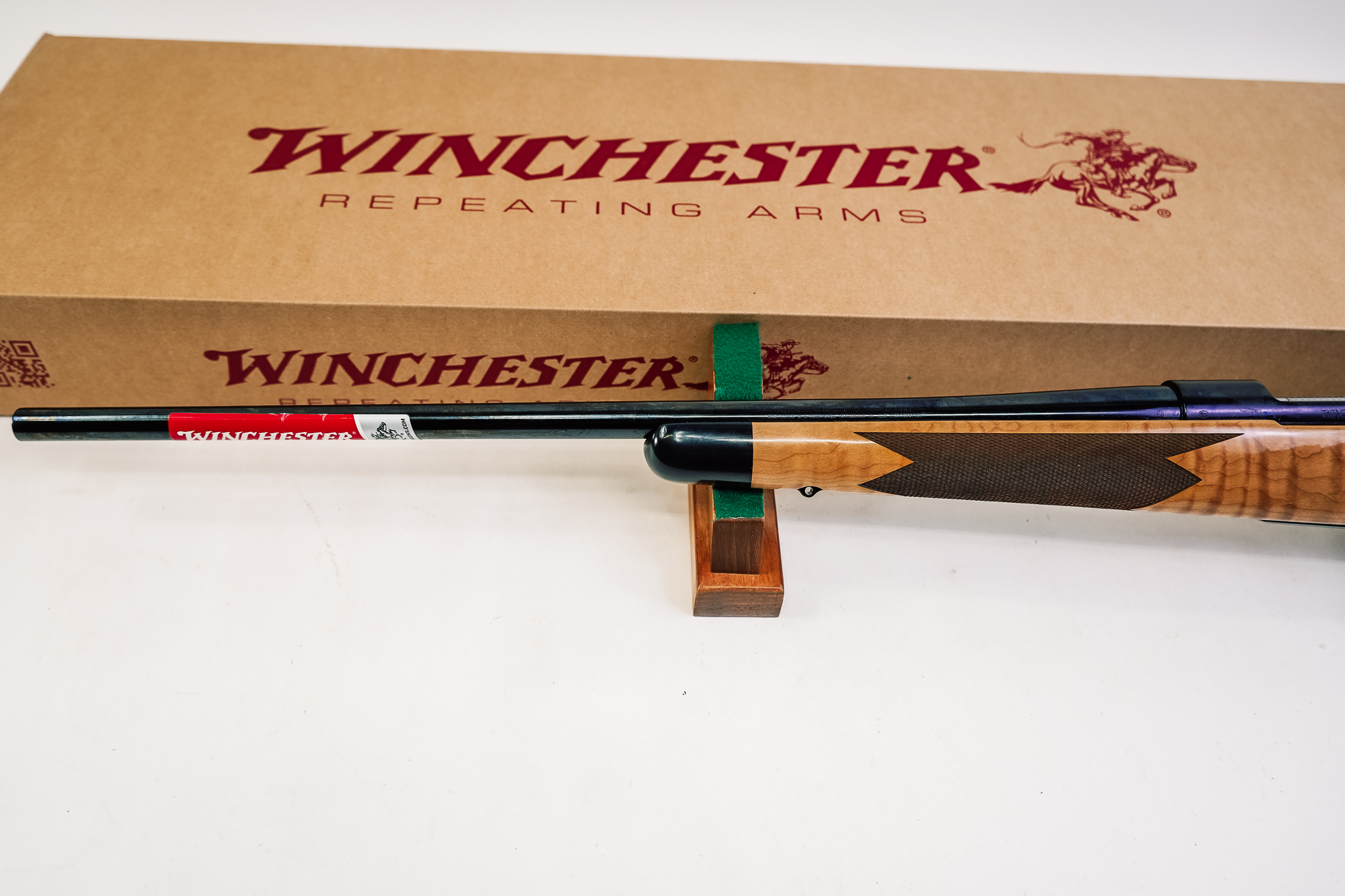WINCHESTER MODEL 70 SUPER GRADE MAPLE 6.5CM
