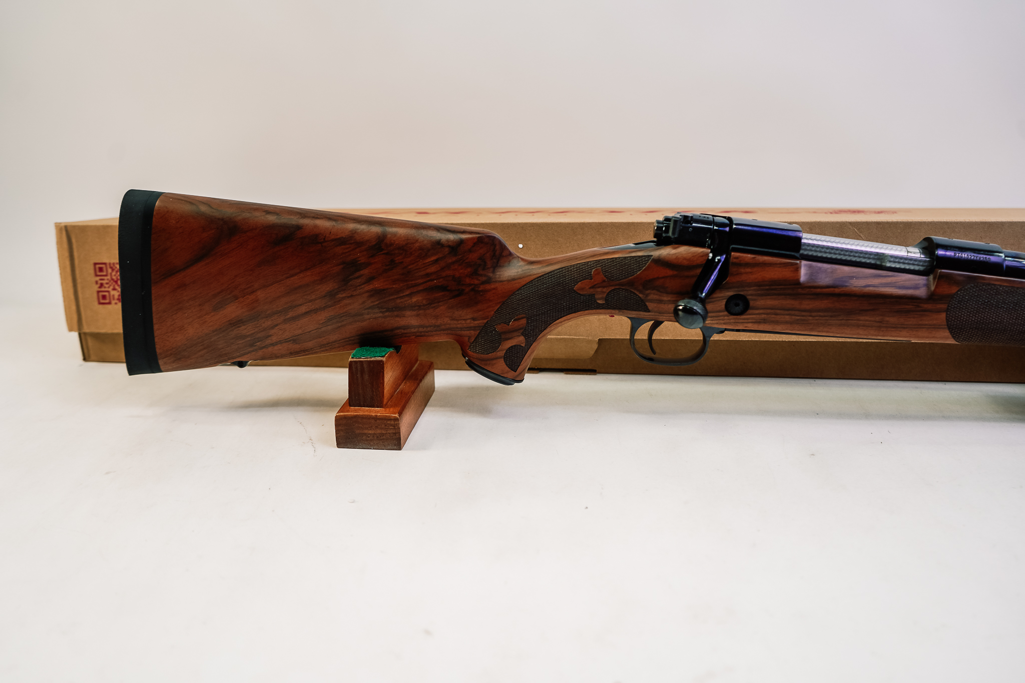 Winchester Repeating Arms 535239226 Model 70 Super Grade Full Size 270 Win
