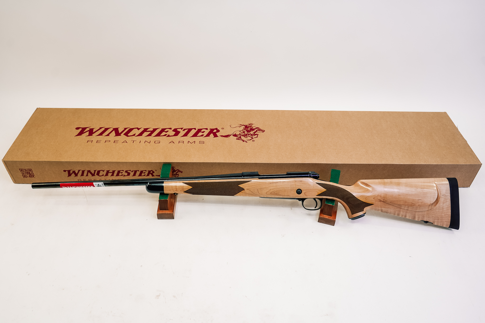 Winchester Repeating Arms 535218212 Model 70 Super Grade 243 Win Caliber