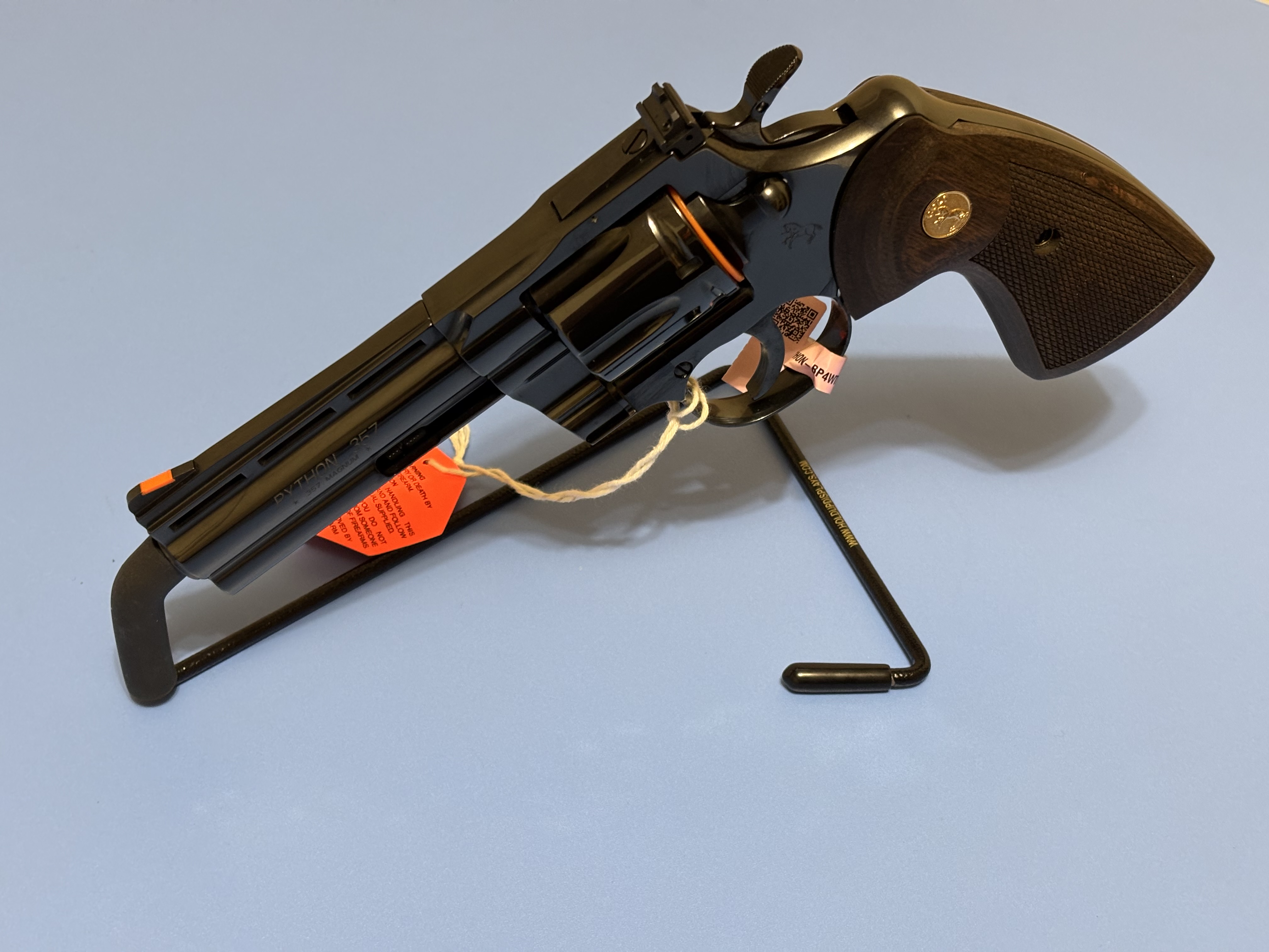 Colt Python .357MAG 6-Shot 4.25" Blued Revolver Factory New Walnut Grips