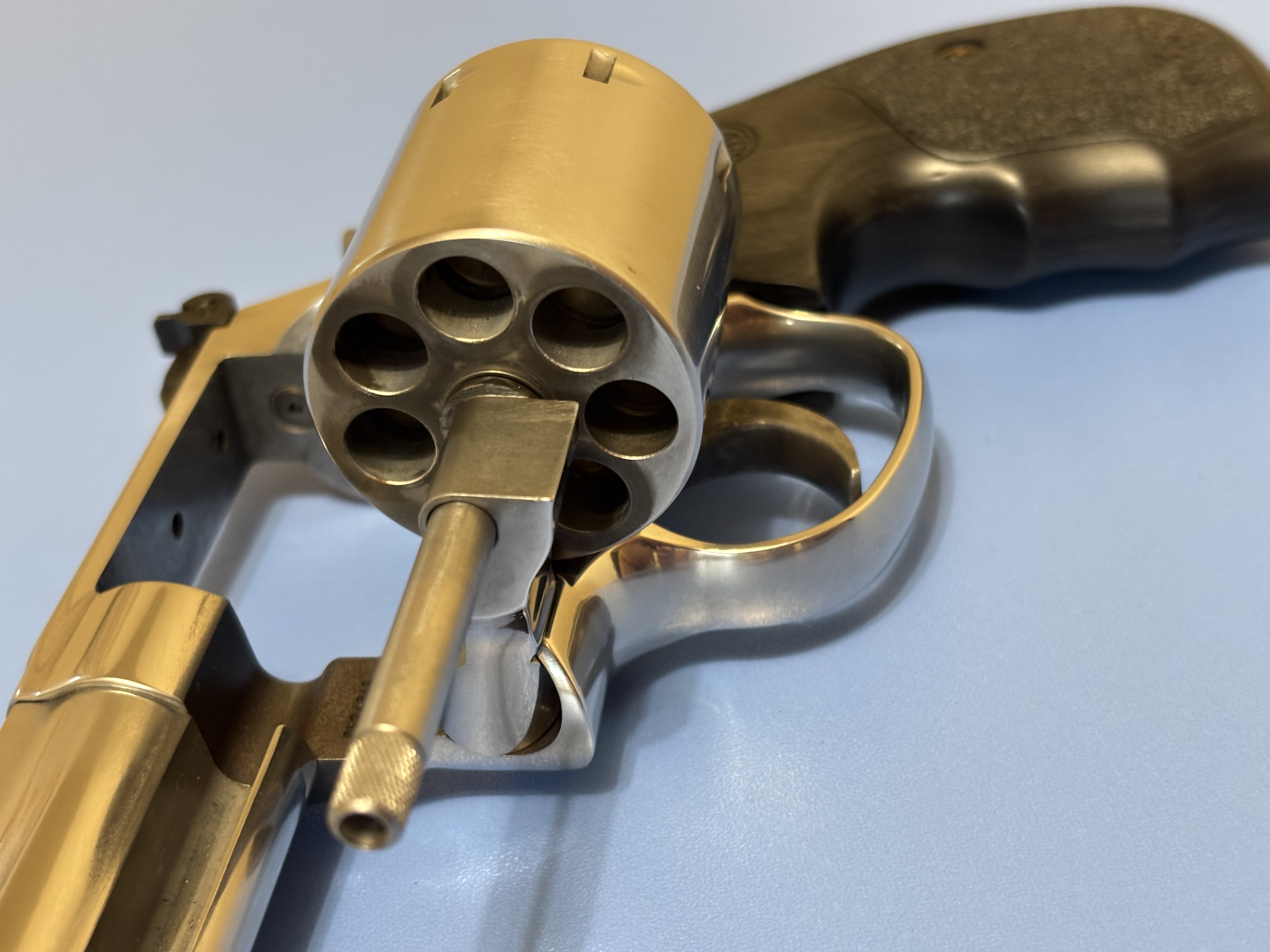 Smith & Wesson 686 Plus .357MAG 7-Shot 5" SS Revolver One Owner Like New