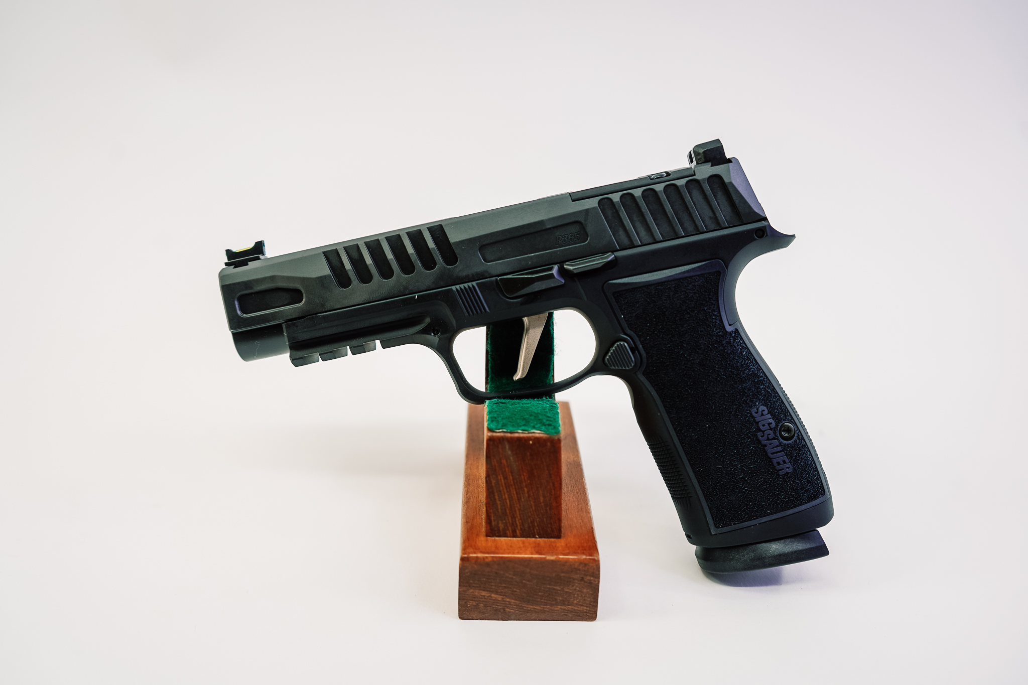 Sig Sauer 365AXGF9BFO P365 Fuse Compact Frame 9mm Luger 17+1 4.30"