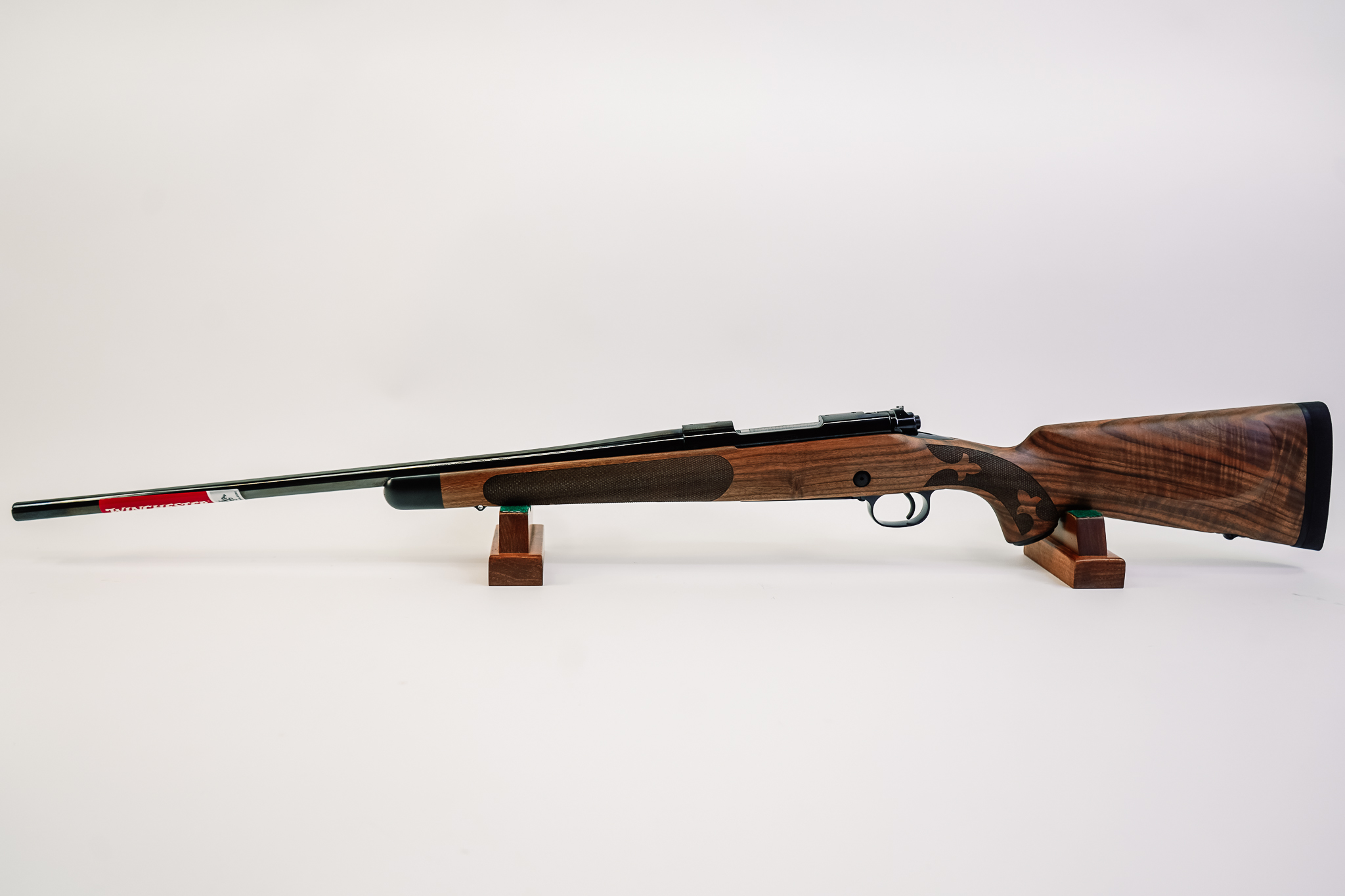 Model 70 Super Grade - 243 Win - 22" Barrel - Grade III French Walnut - 5+1