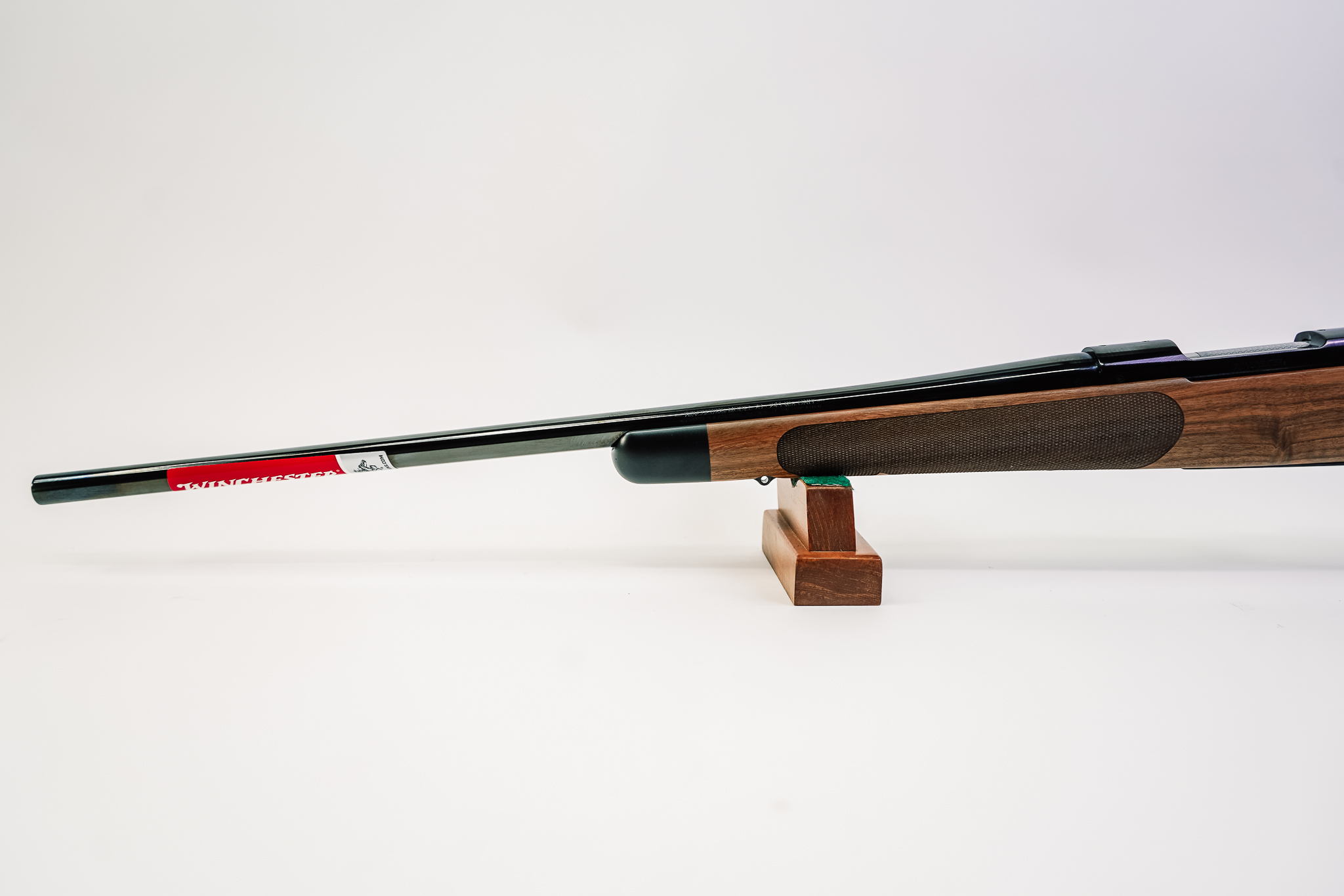 Model 70 Super Grade - 243 Win - 22" Barrel - Grade III French Walnut - 5+1