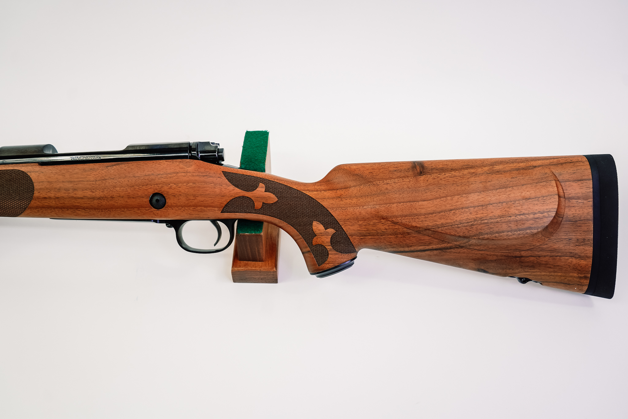 Winchester 535239220 Model 70 Super Grade 308 Win AAA French Walnut