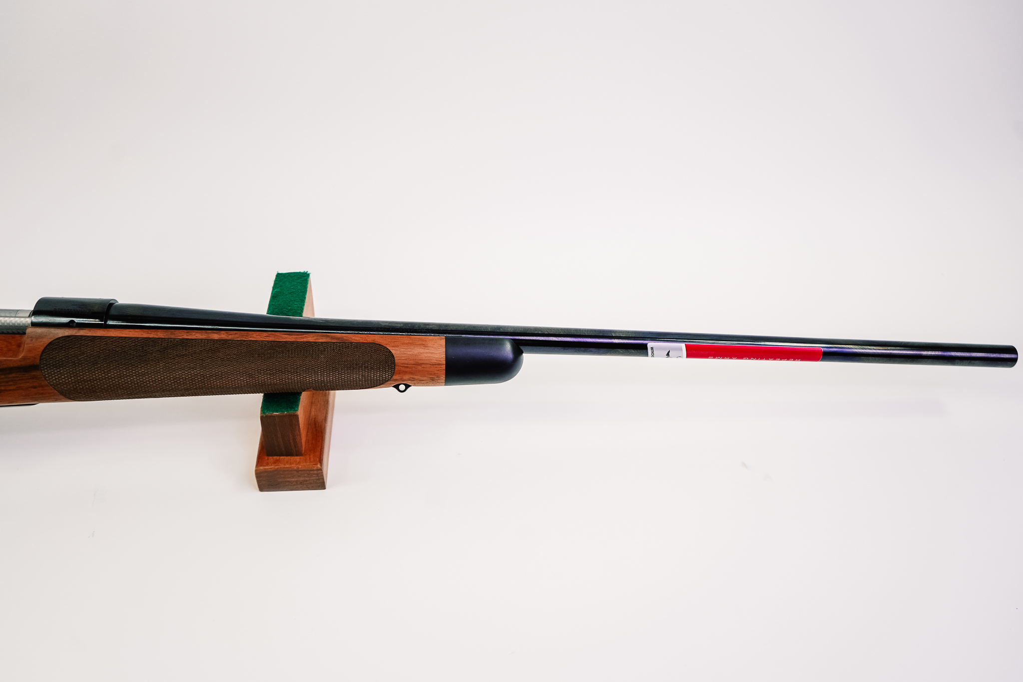 Winchester 535239228 Model 70 Super Grade Full Size 30-06 AAA French Walnut