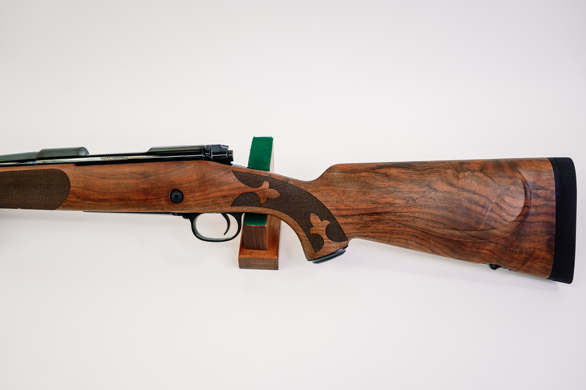 Winchester 535239220 Model 70 Super Grade 308 Win AAA French Walnut