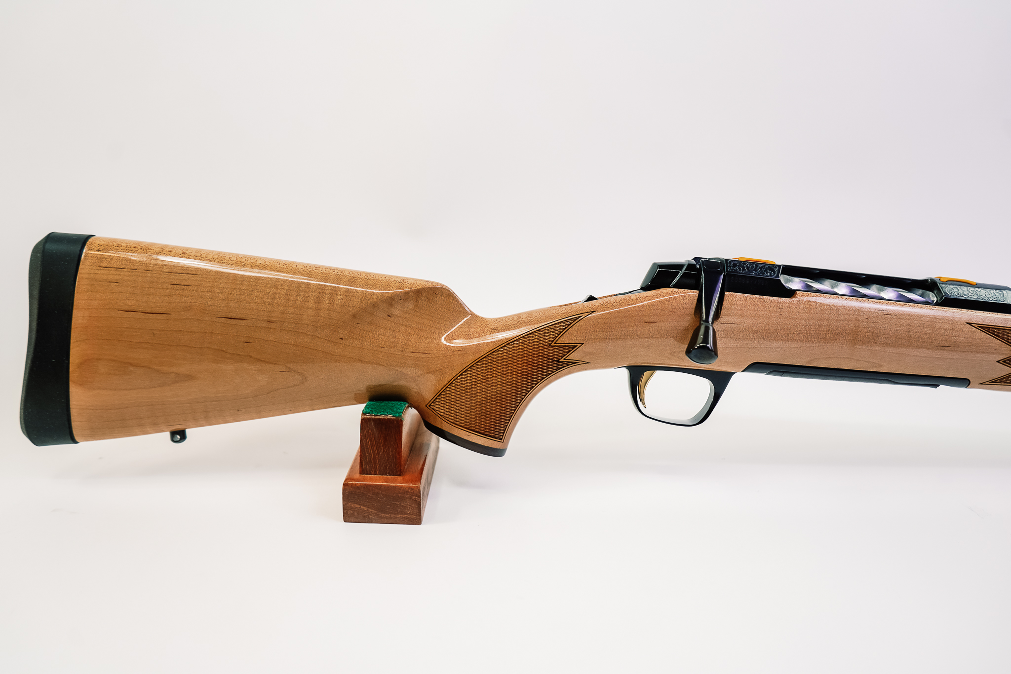 Browning 036080226 X-Bolt 2 Medallion AAAA Maple 30-06 Springfield 4+1 22"